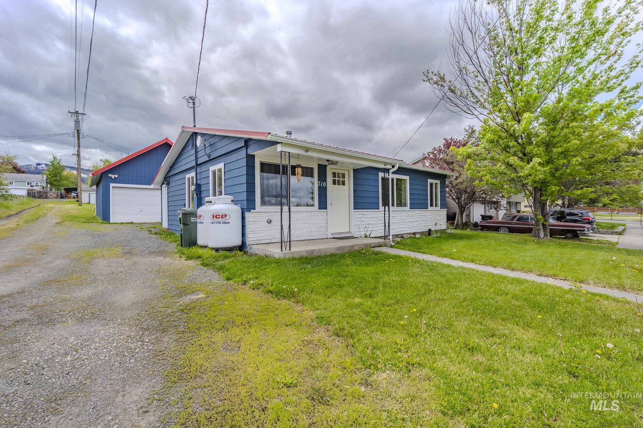 710 Elk Street