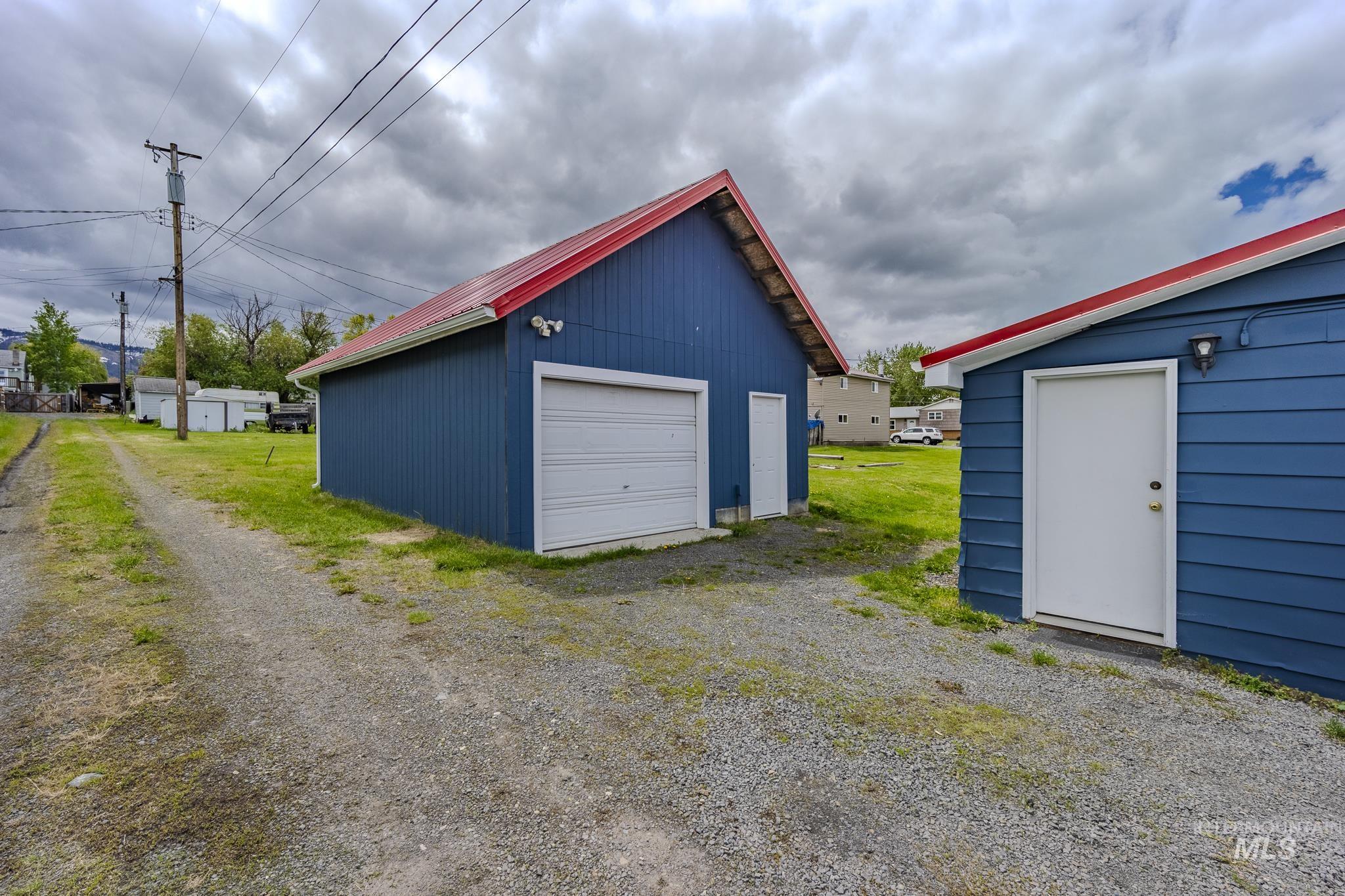 710 Elk Street