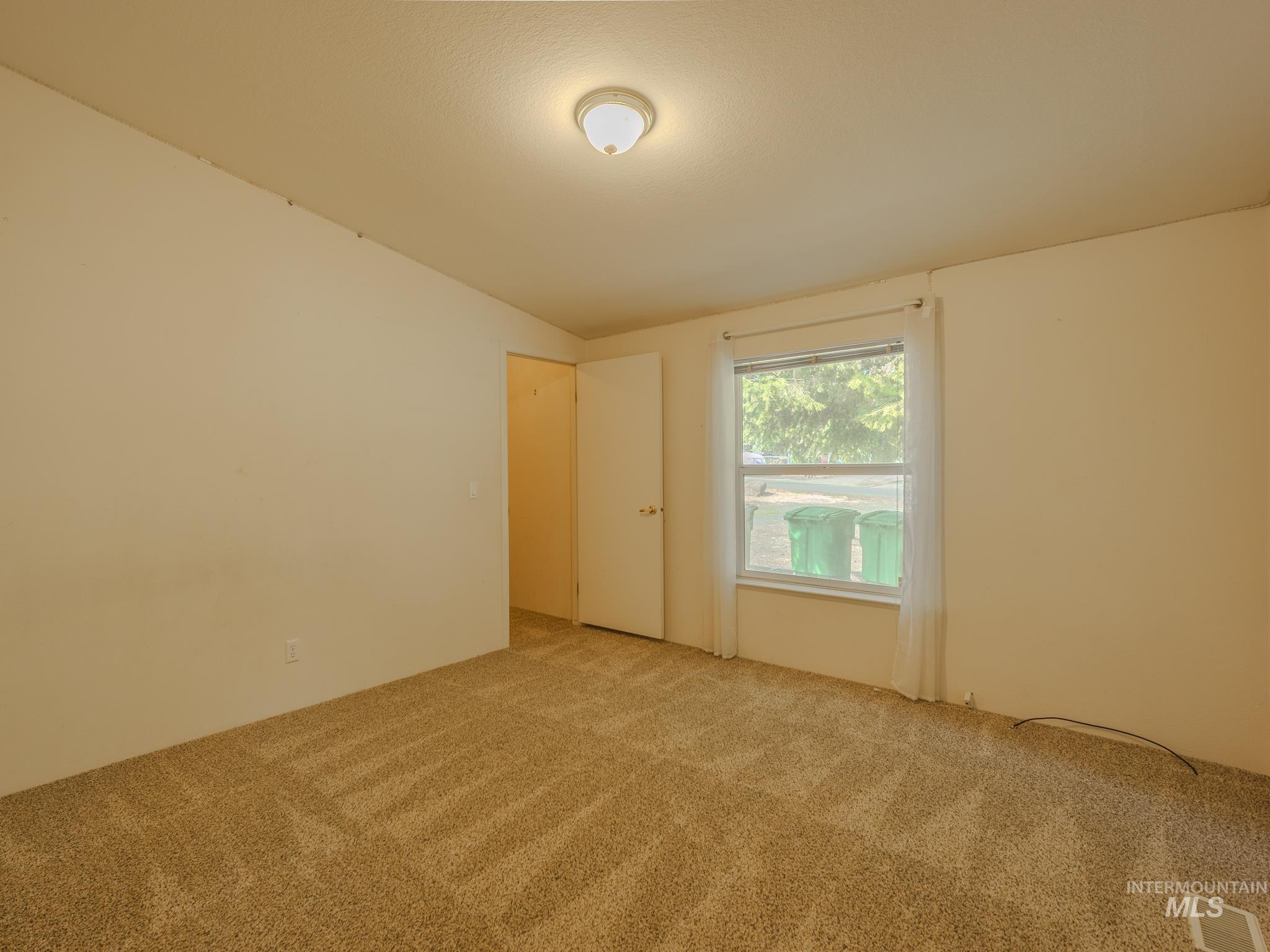1416 Cedar Ave.