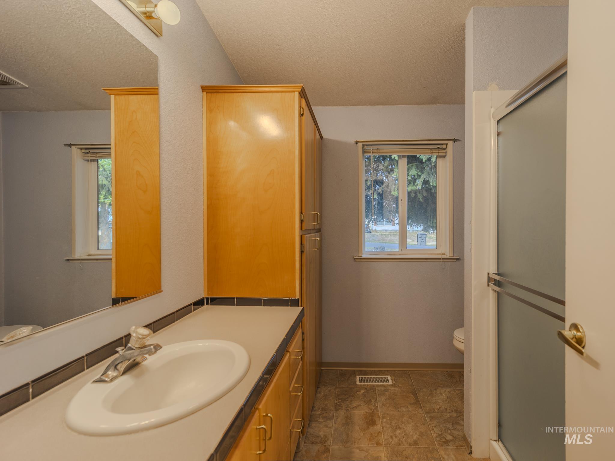 1416 Cedar Ave.
