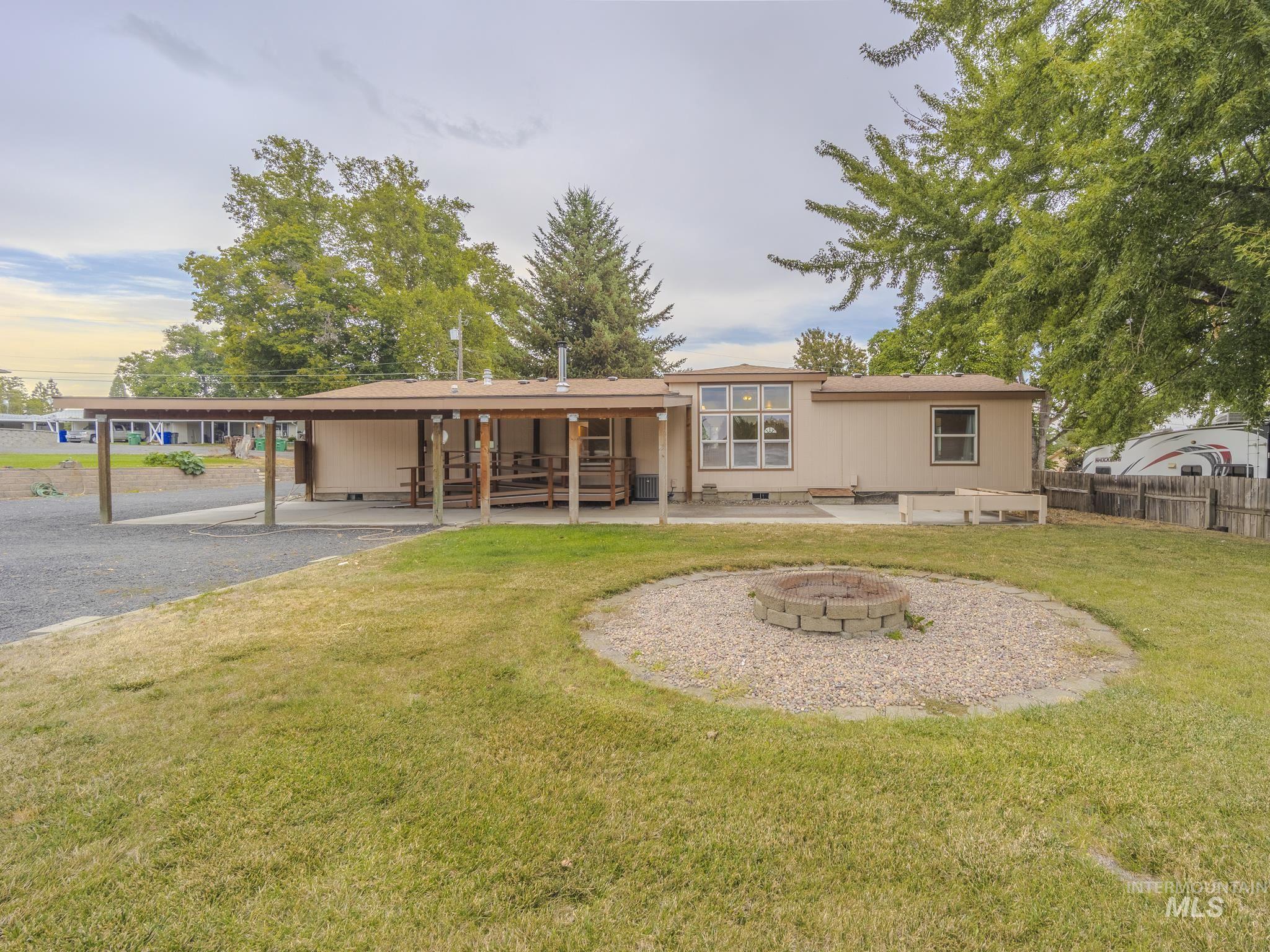 1416 Cedar Ave.
