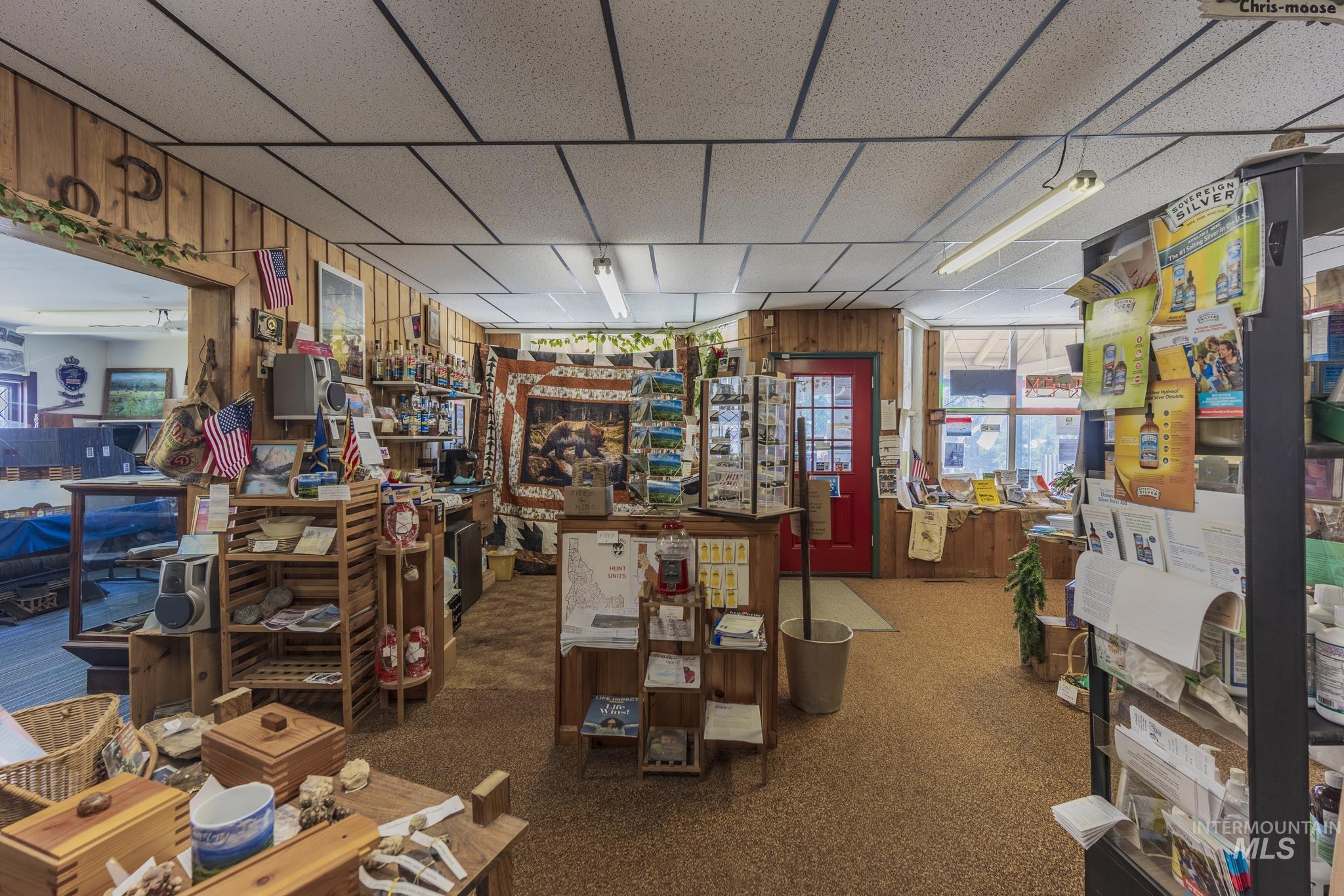 289 Main St