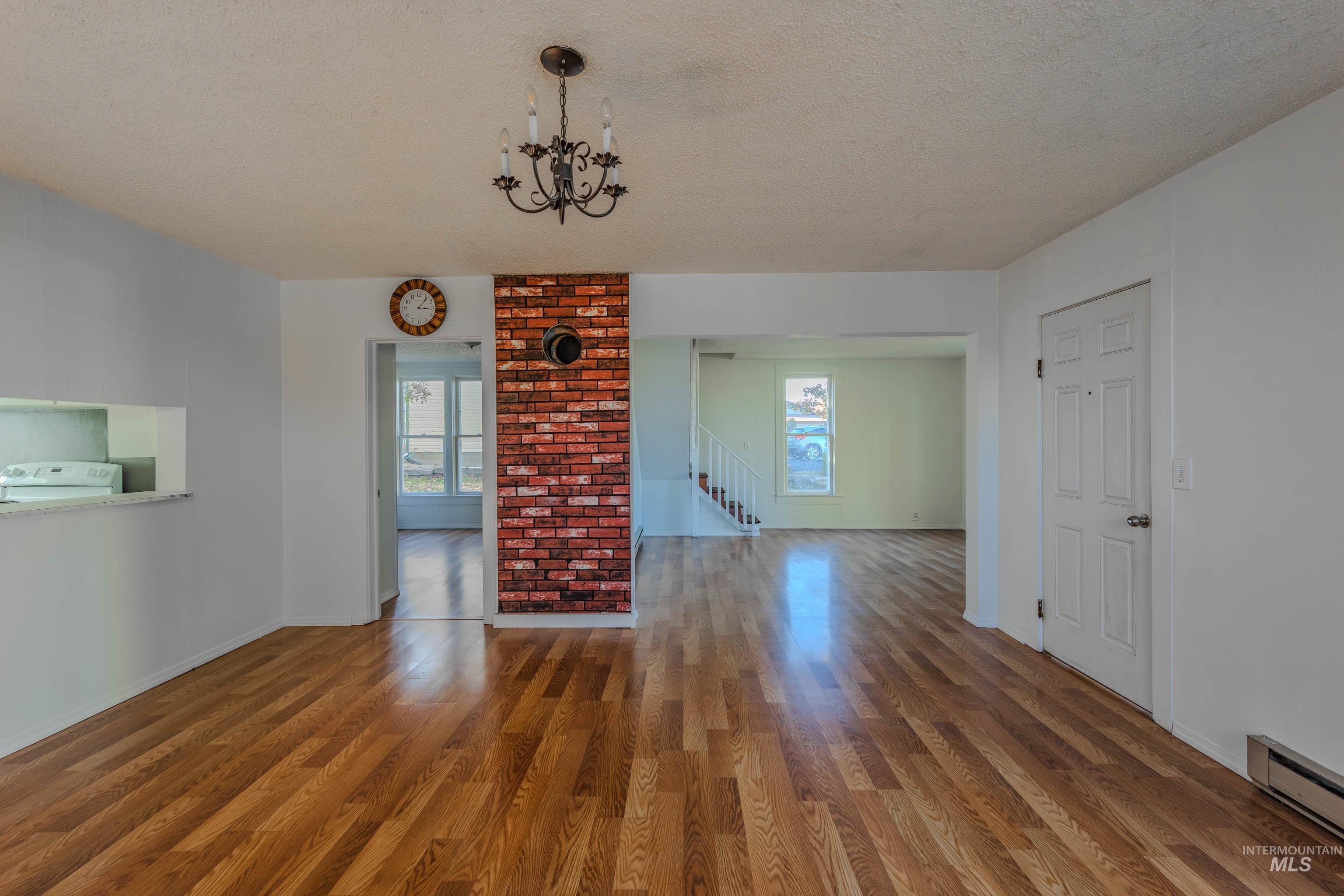 316 W North 4th St