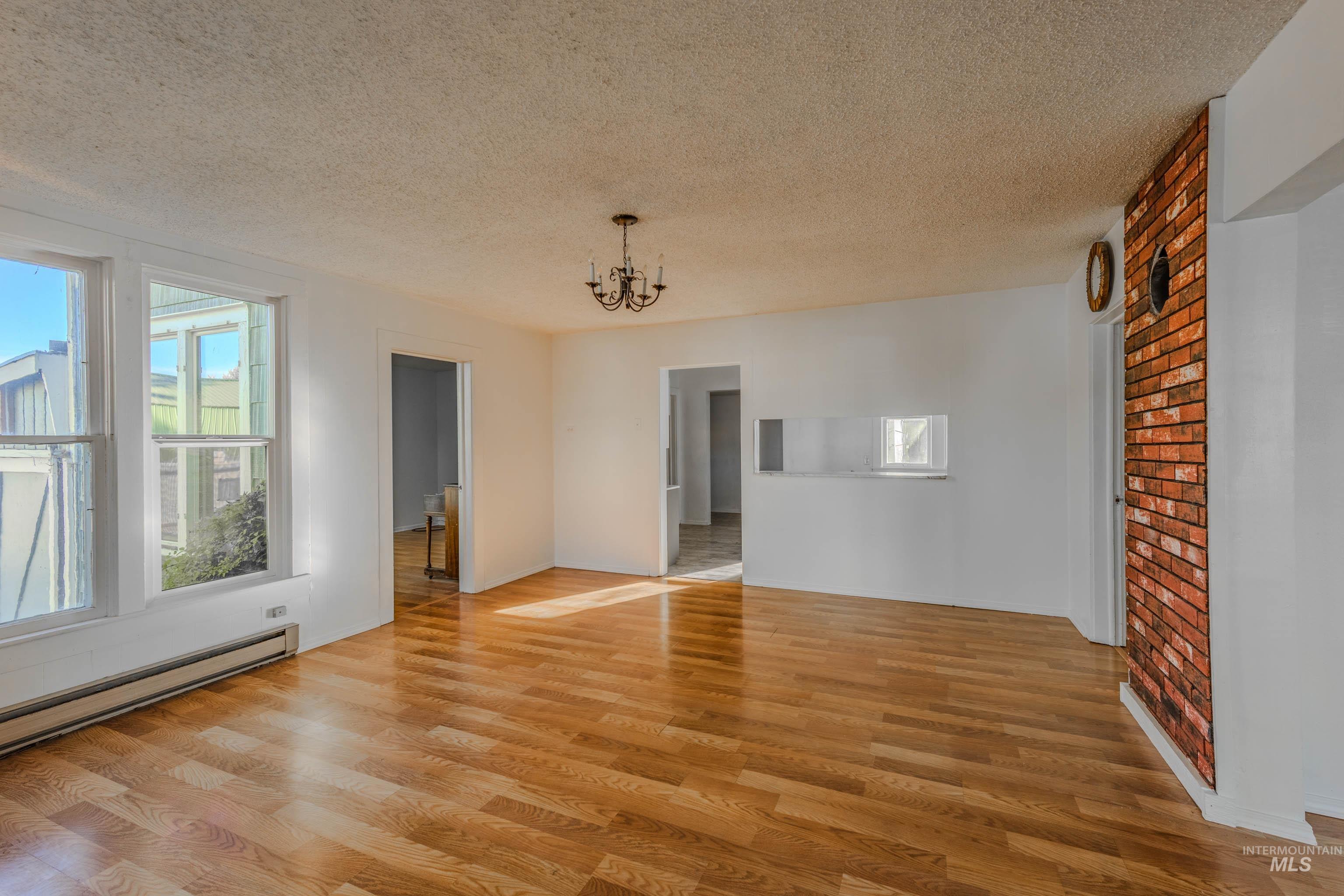 316 W North 4th St