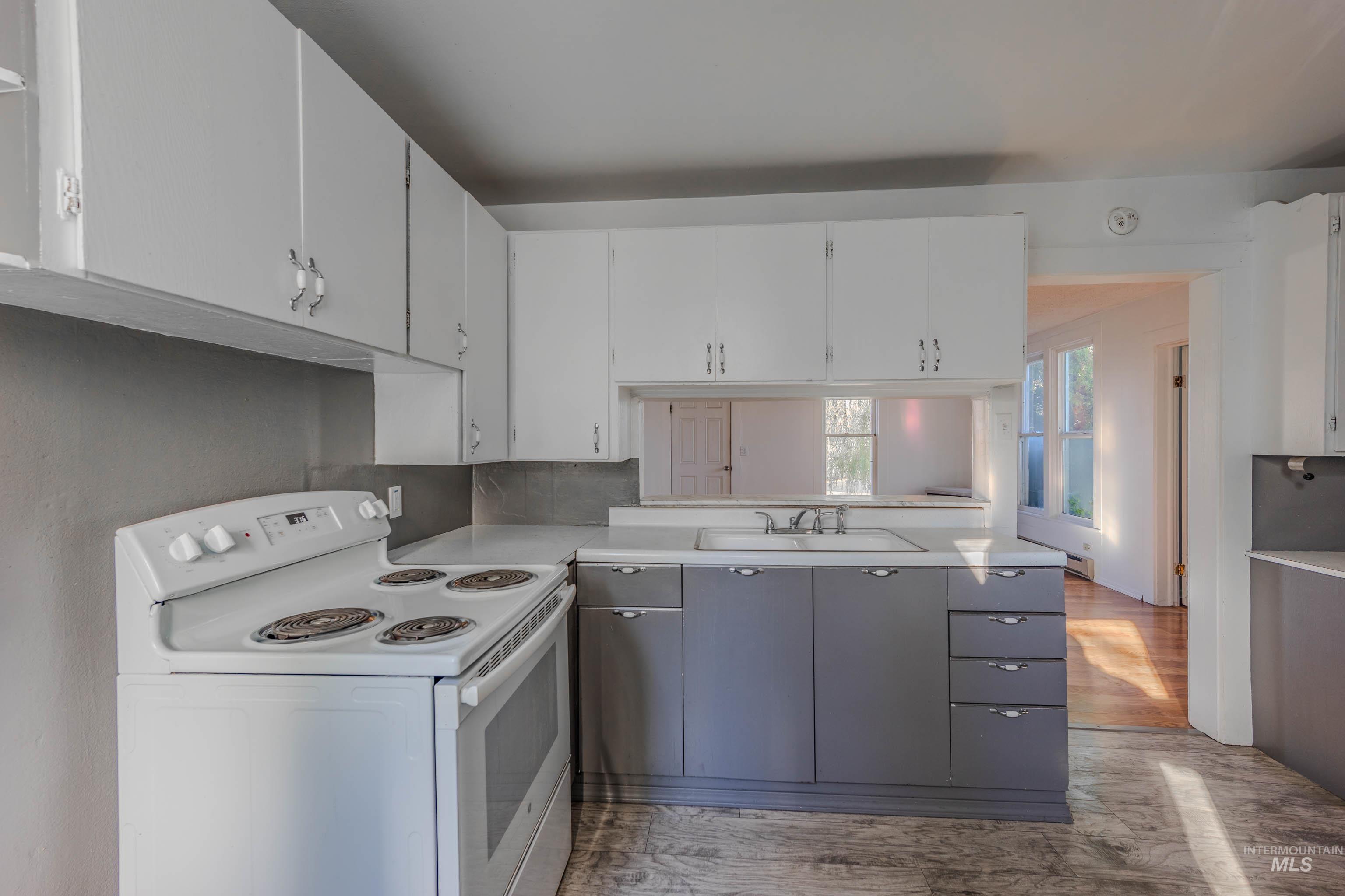 316 W North 4th St