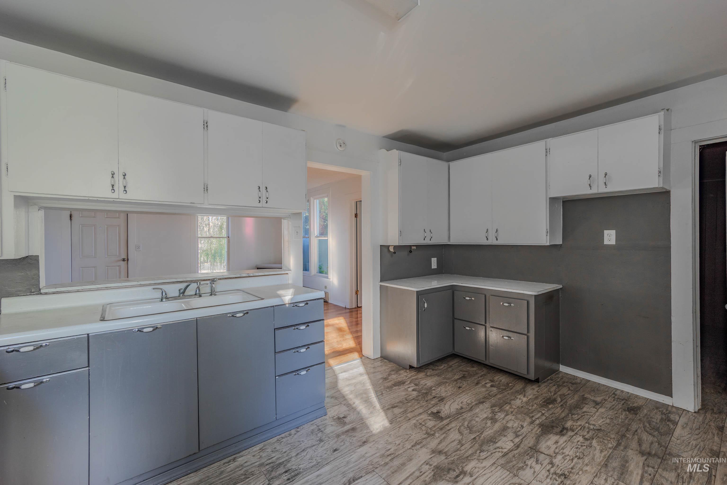 316 W North 4th St