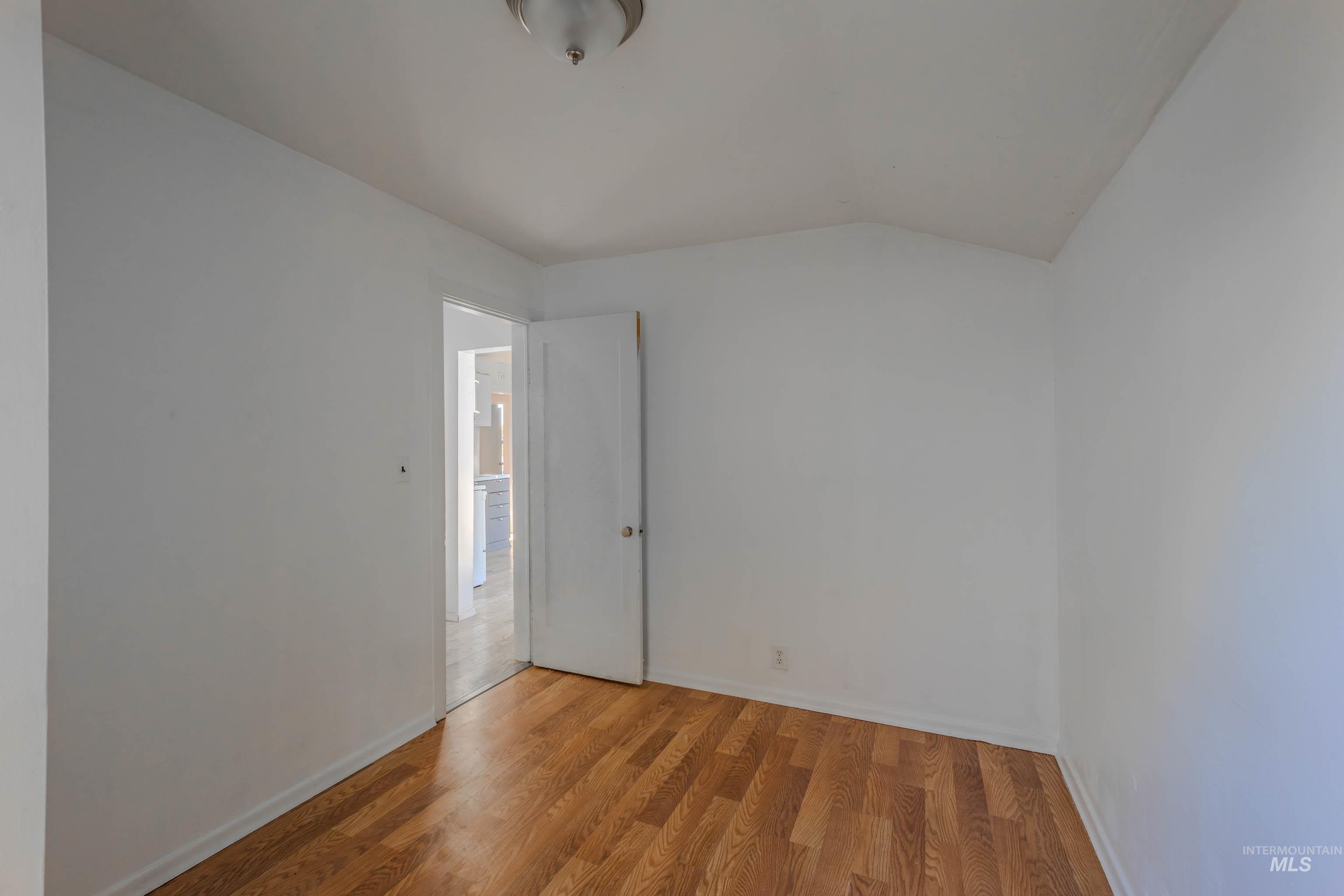 316 W North 4th St