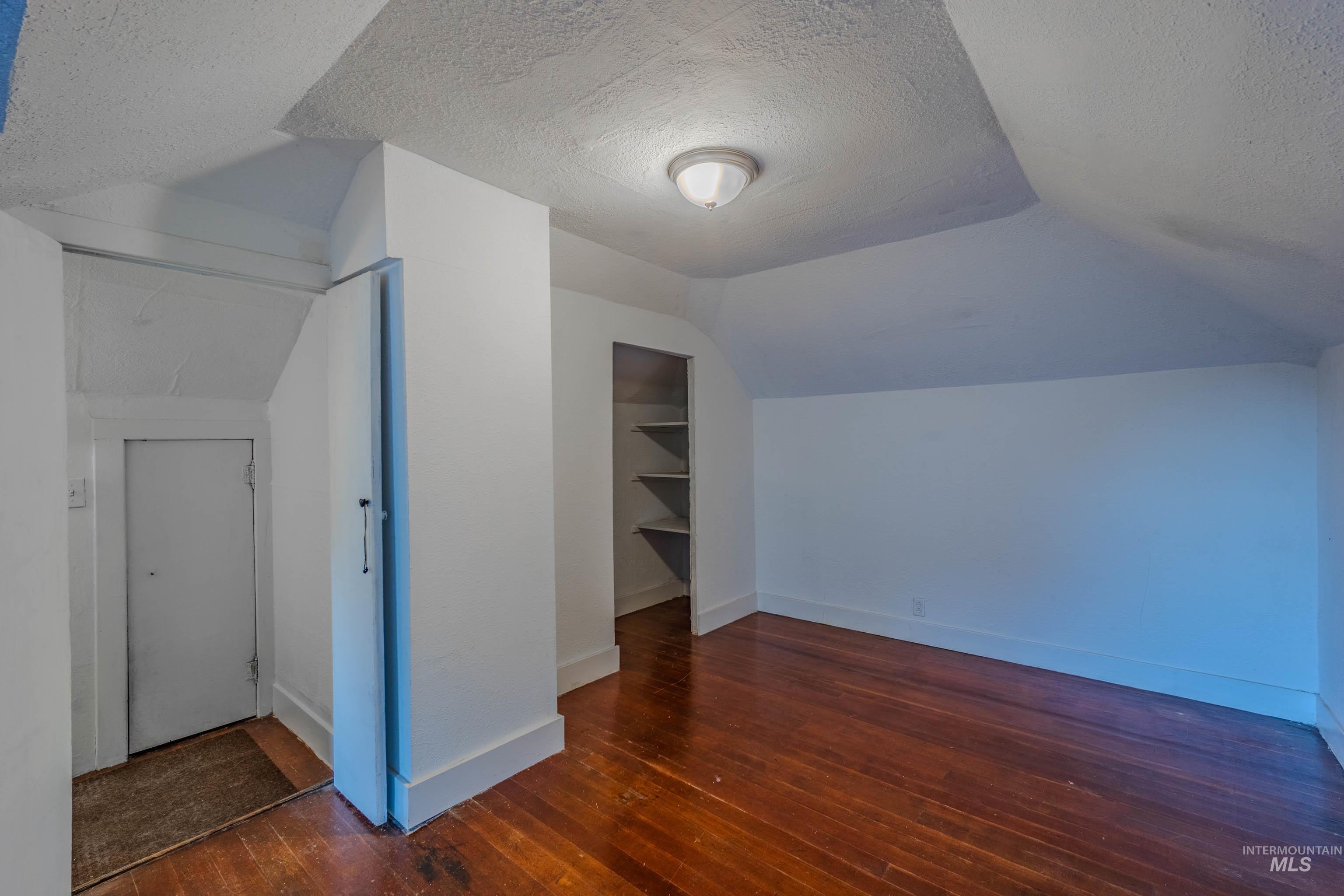 316 W North 4th St