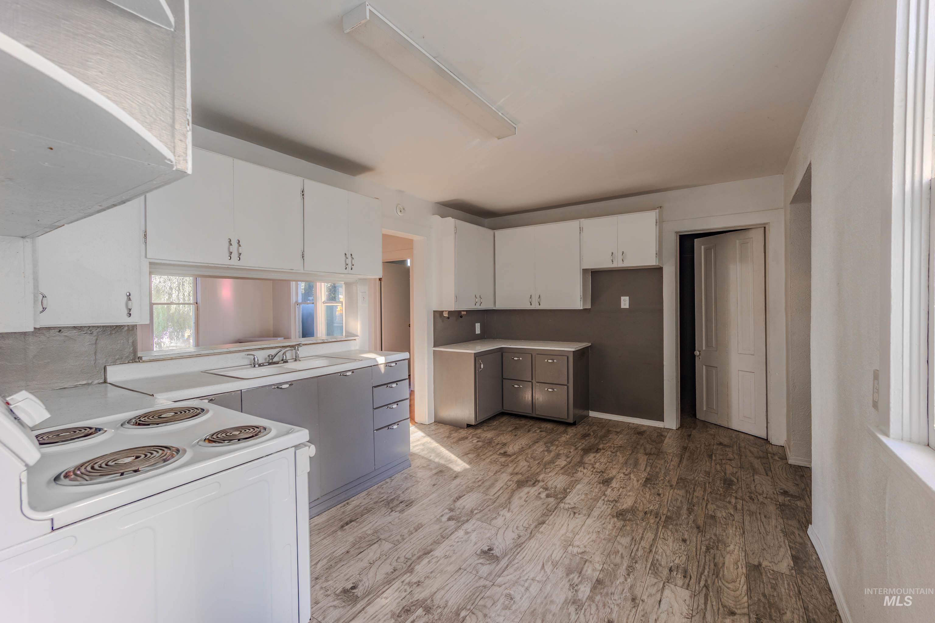 316 W North 4th St