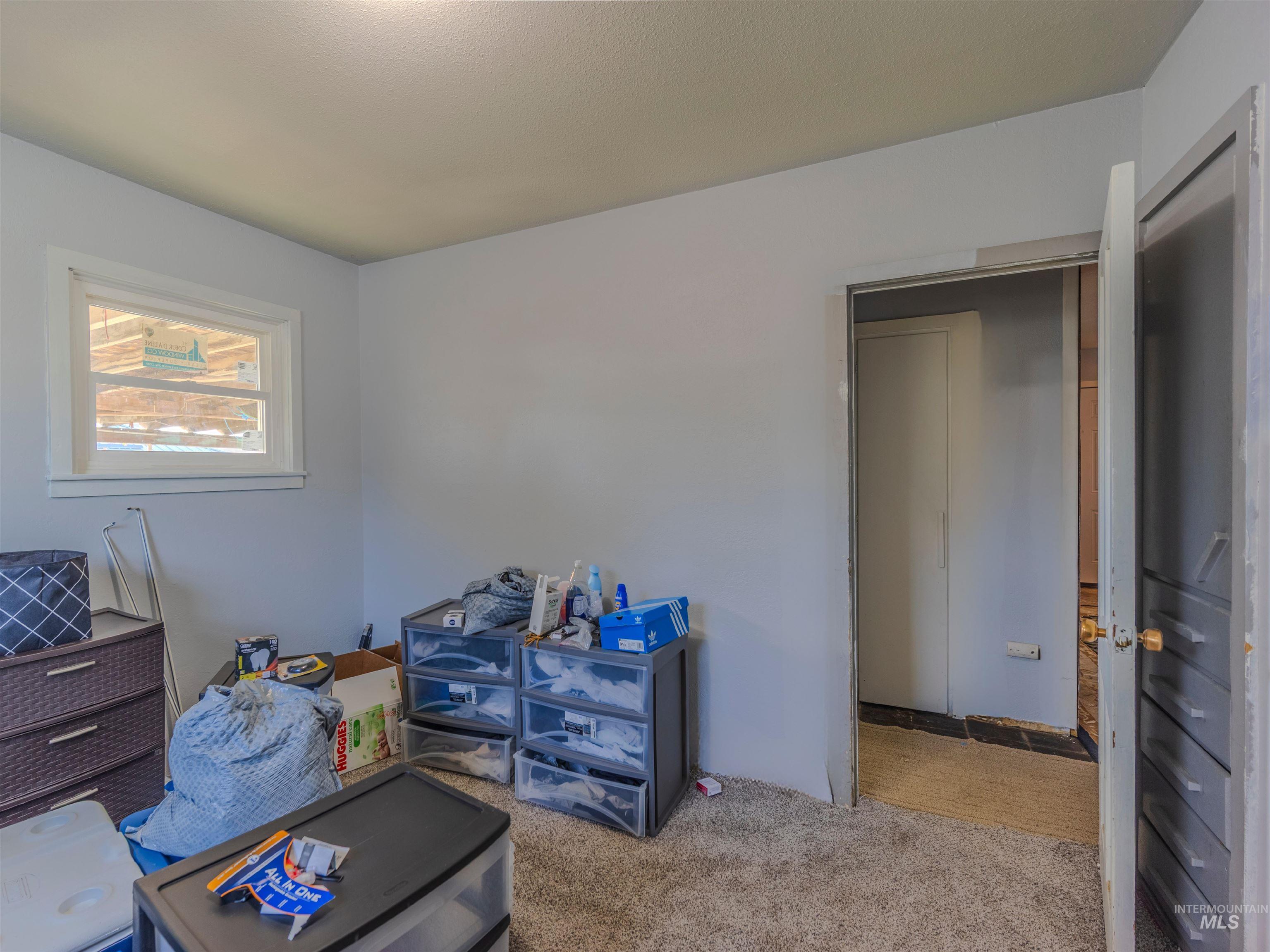607 6th St.