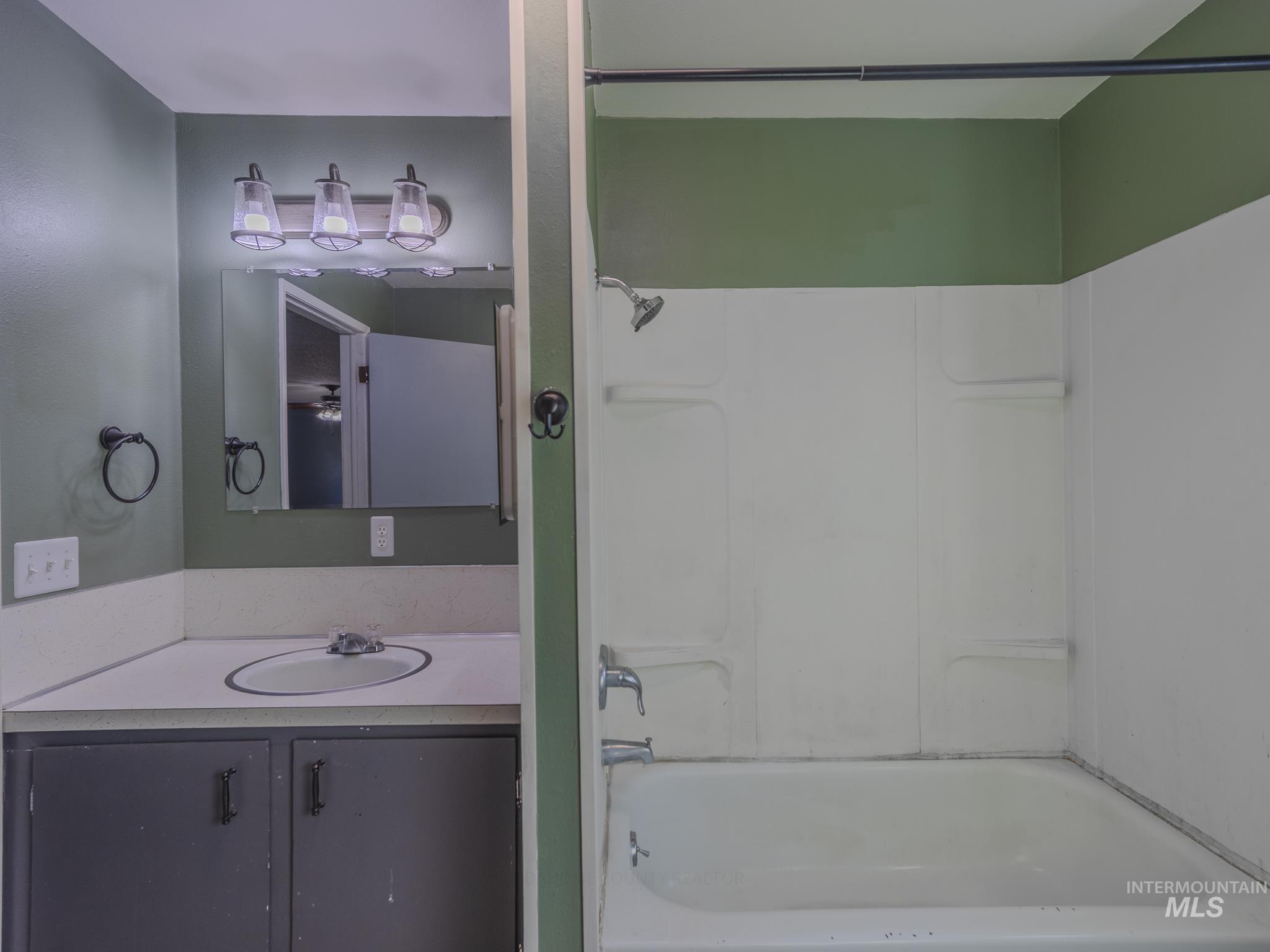 130 E North 2nd Street