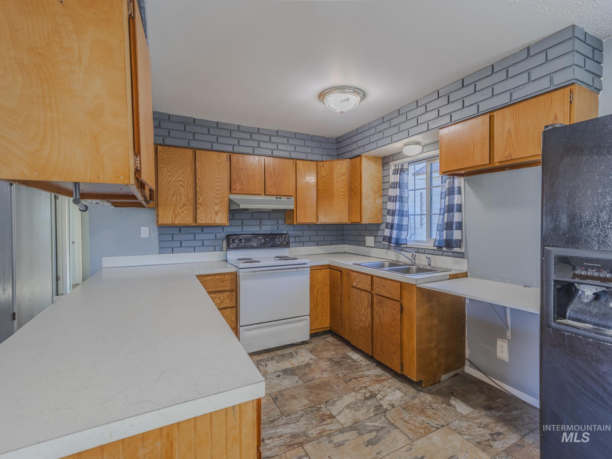 130 E North 2nd Street
