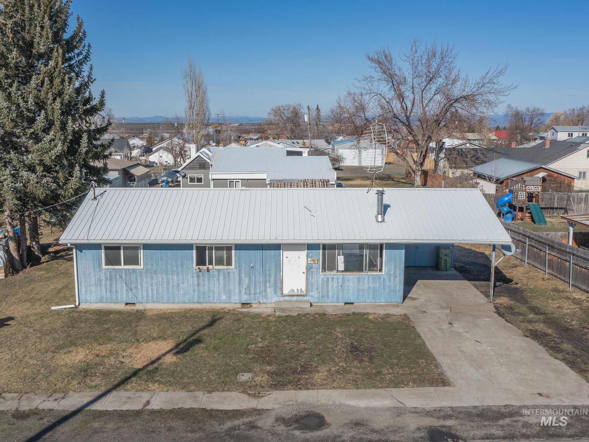 425 W N 5th St.
