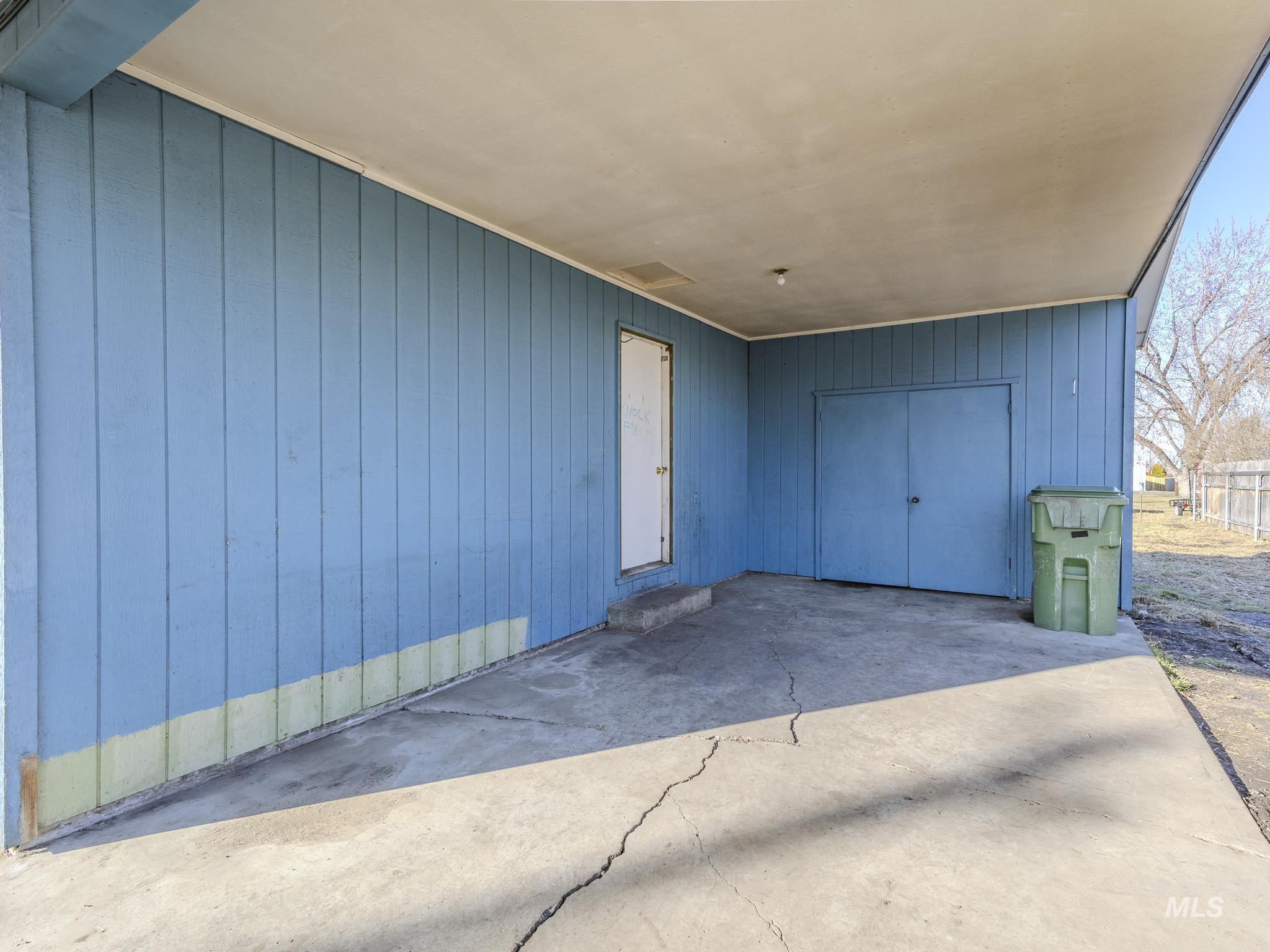425 W N 5th St.