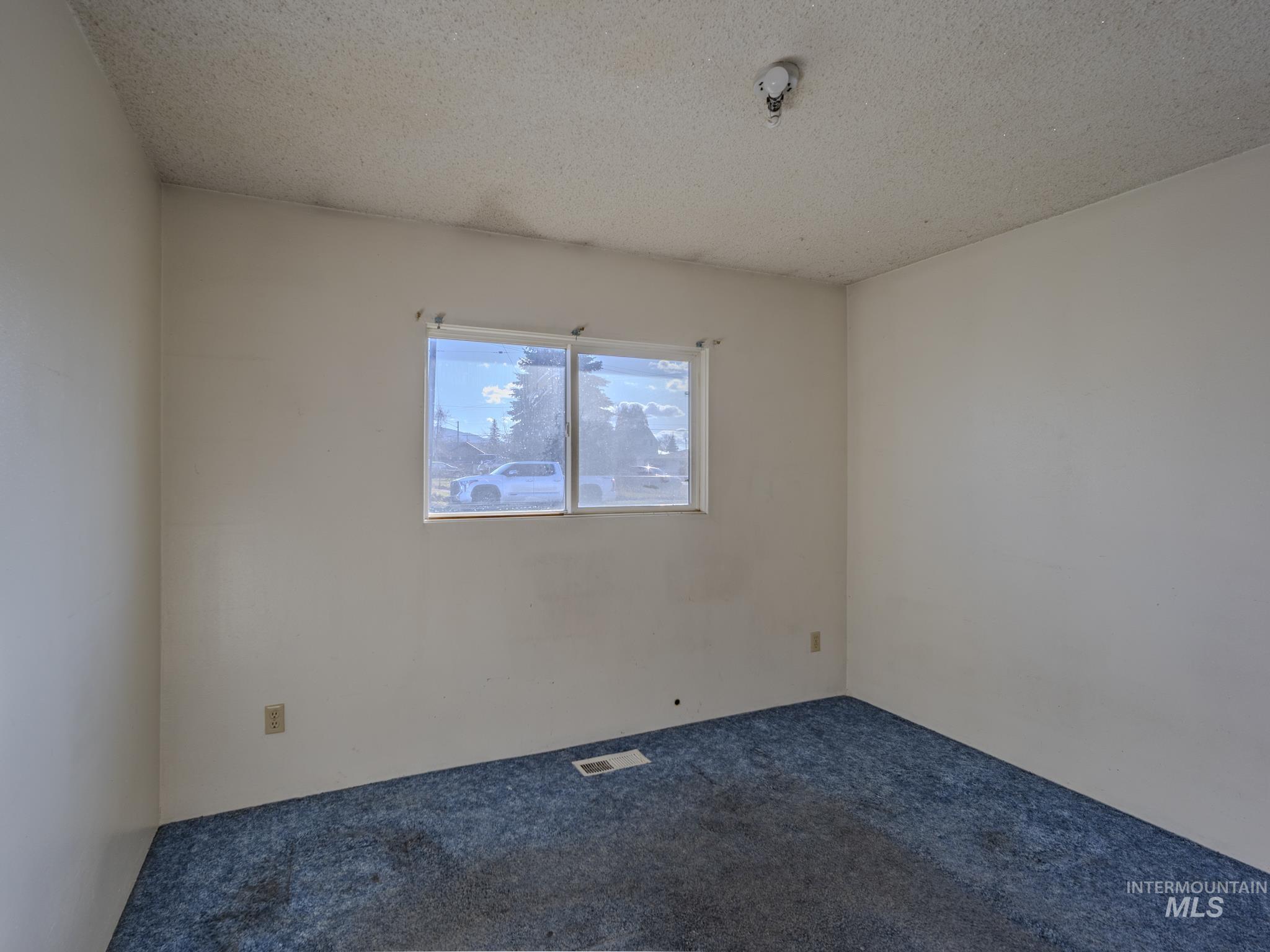 425 W N 5th St.