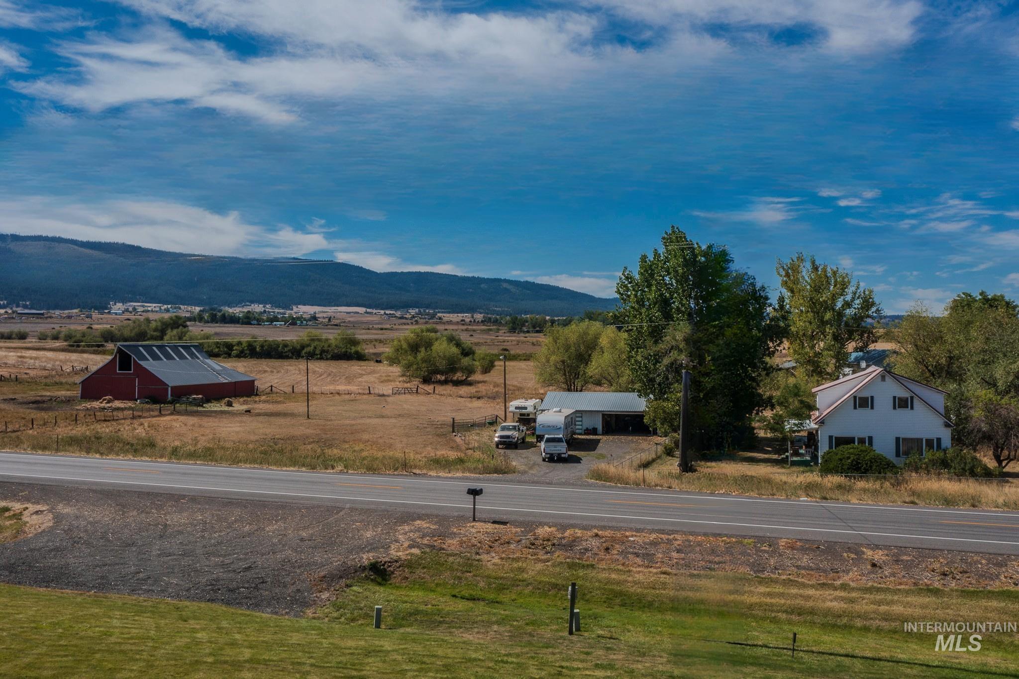 196 Highway 95 North