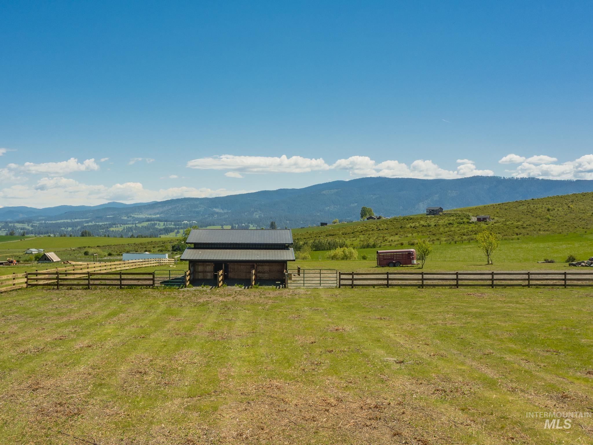 NKA Mountain View Lane