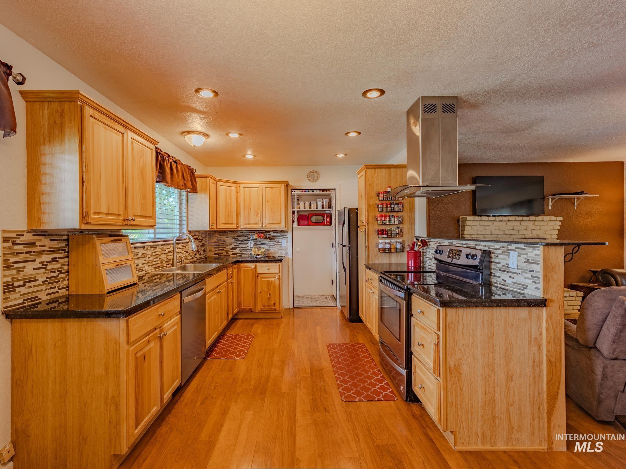 618 Dawn Drive