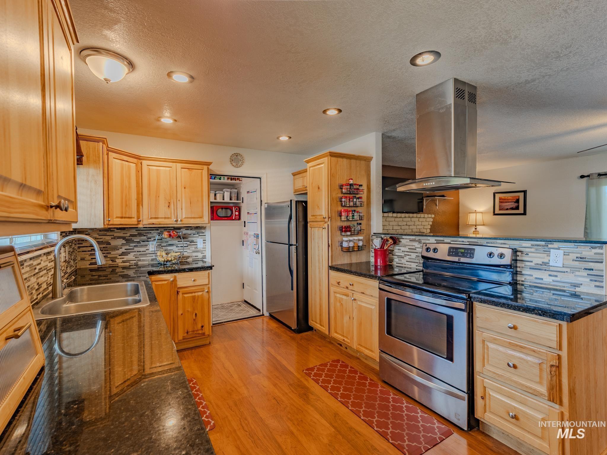 618 Dawn Drive