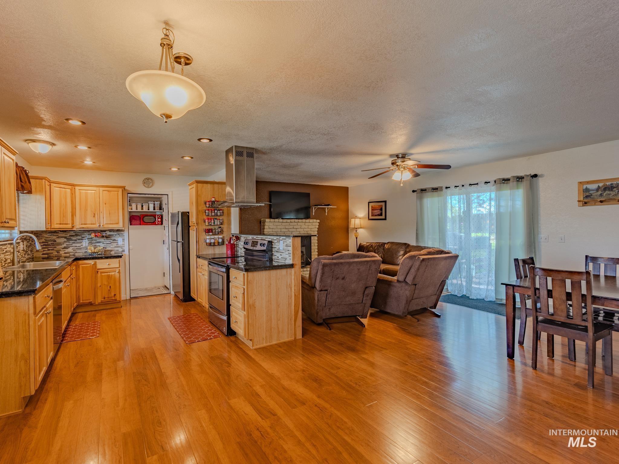 618 Dawn Drive