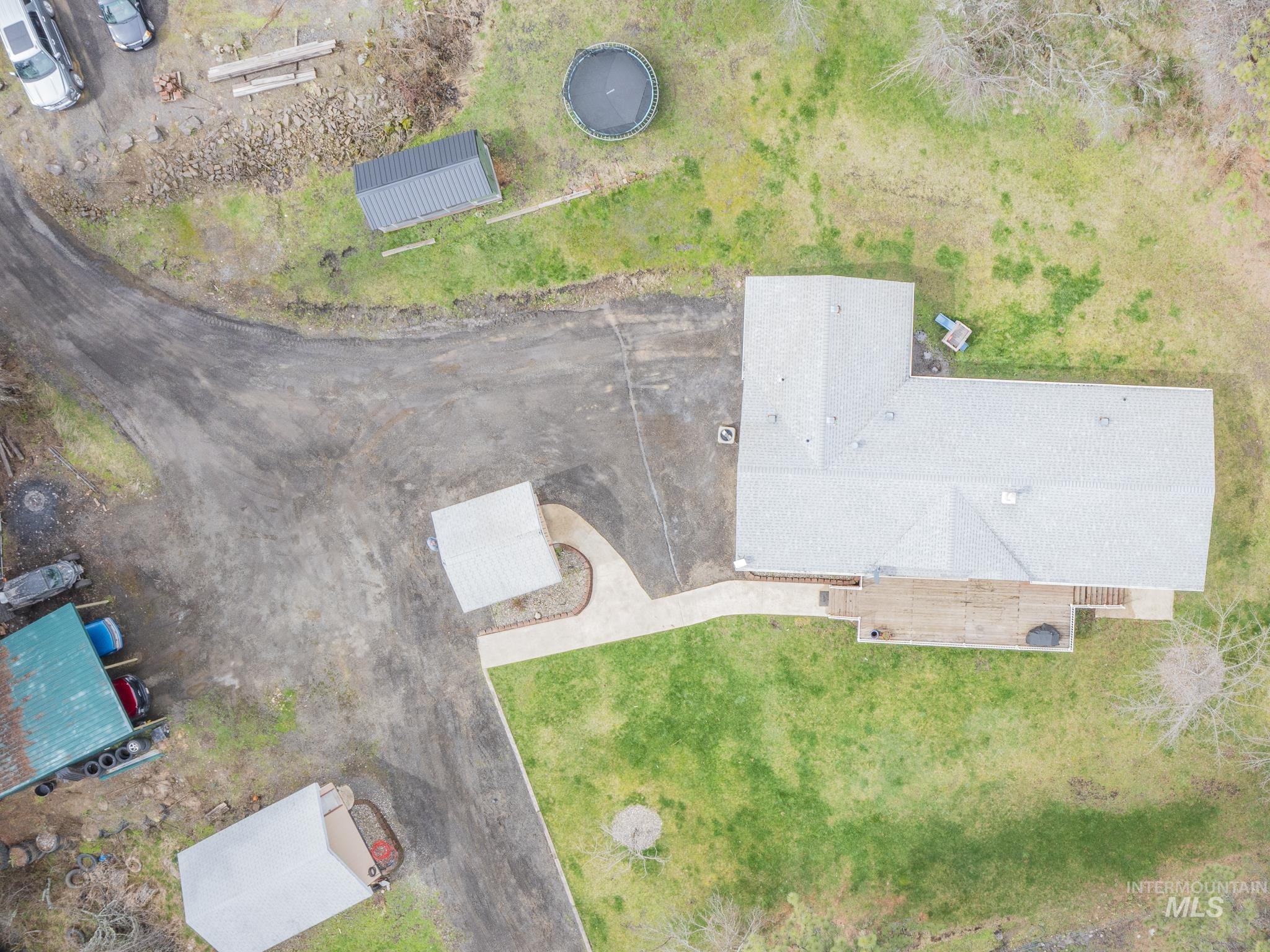 77 Poplar Drive