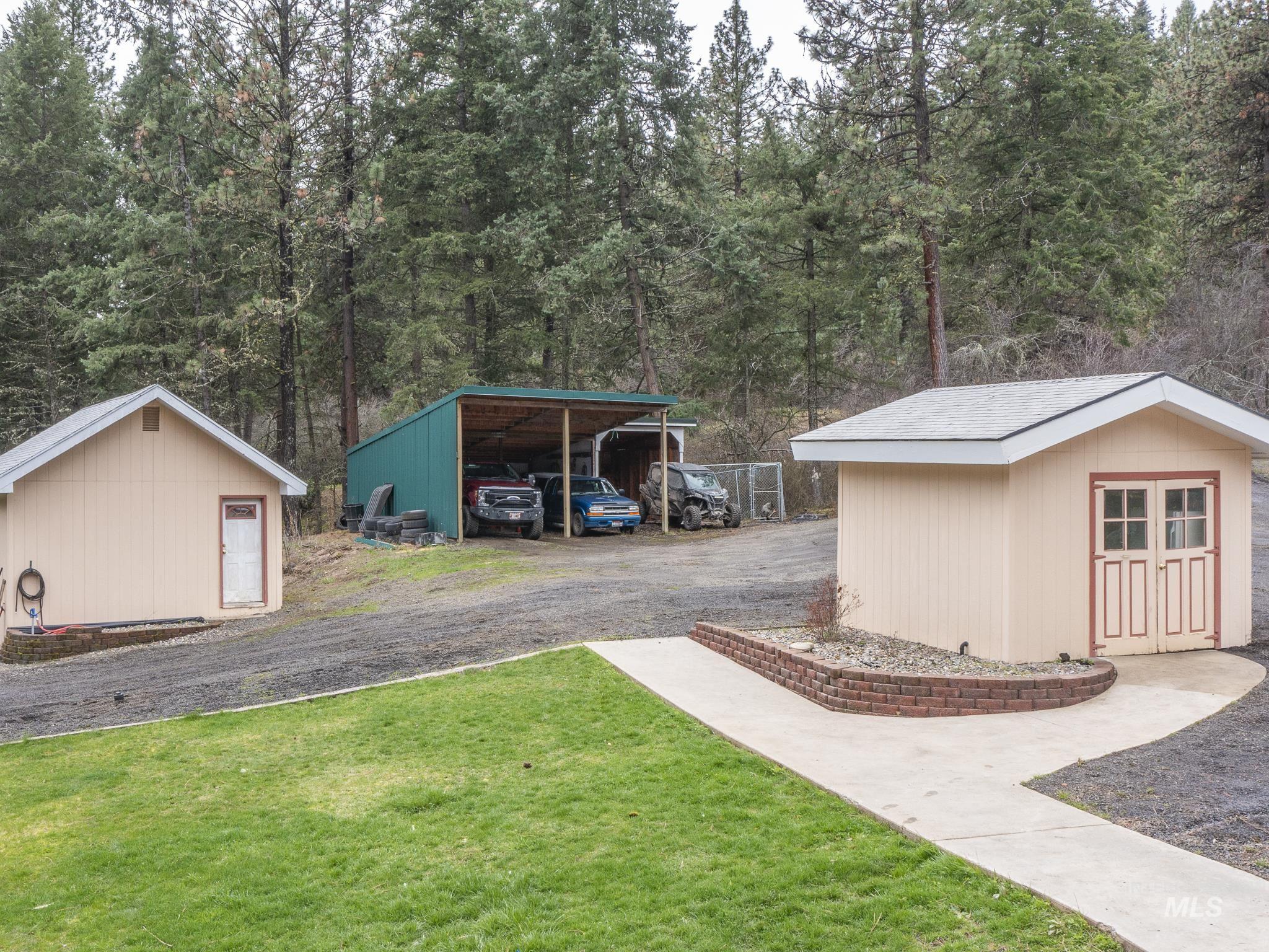 77 Poplar Drive
