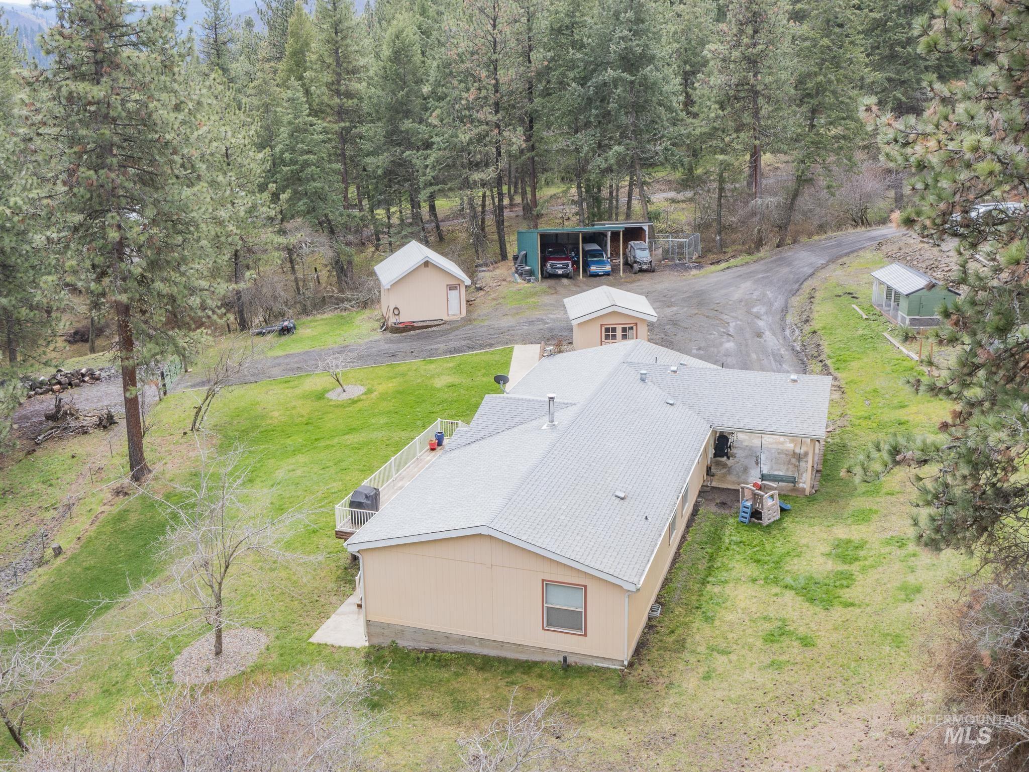 77 Poplar Drive