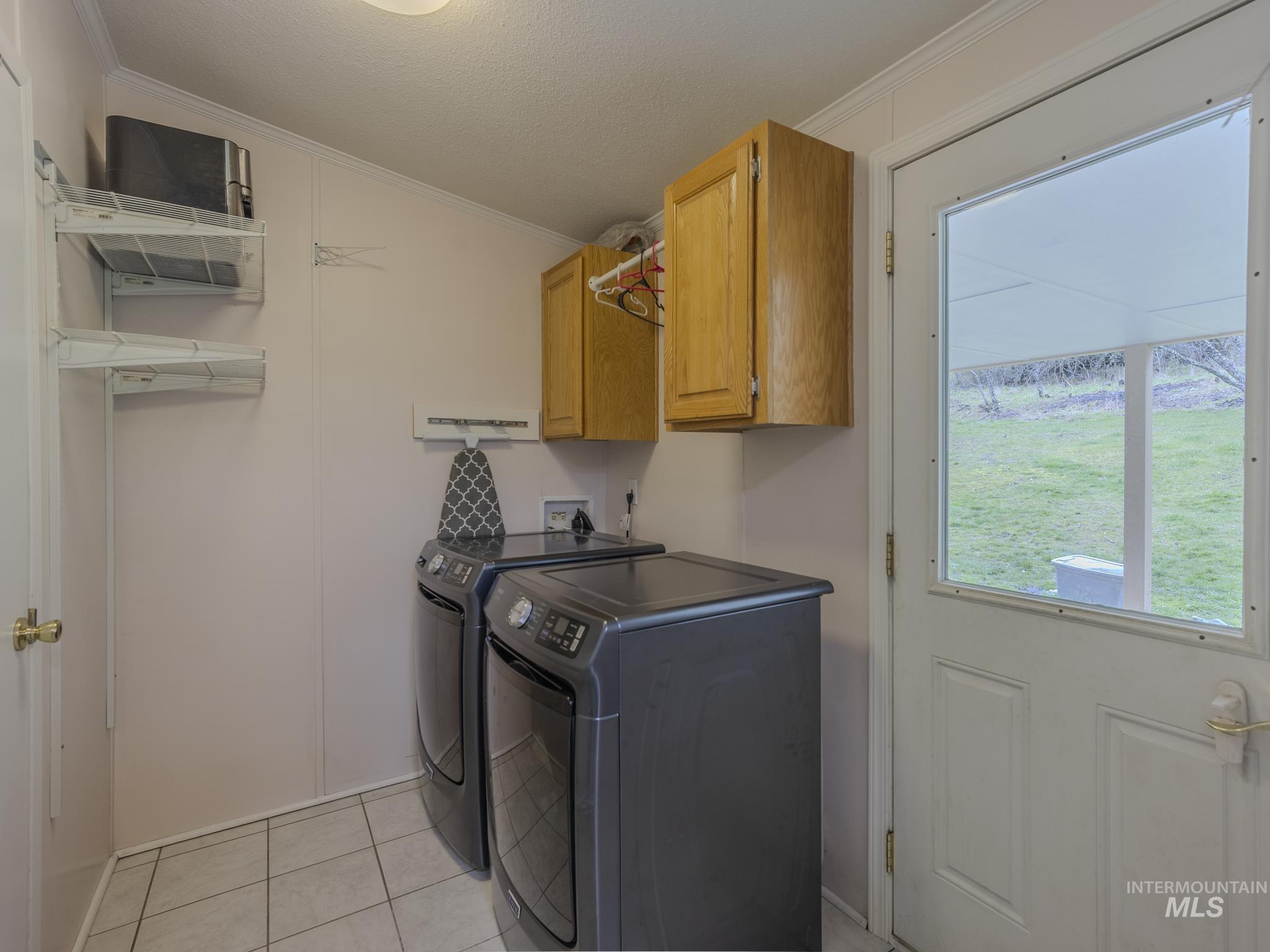 77 Poplar Drive