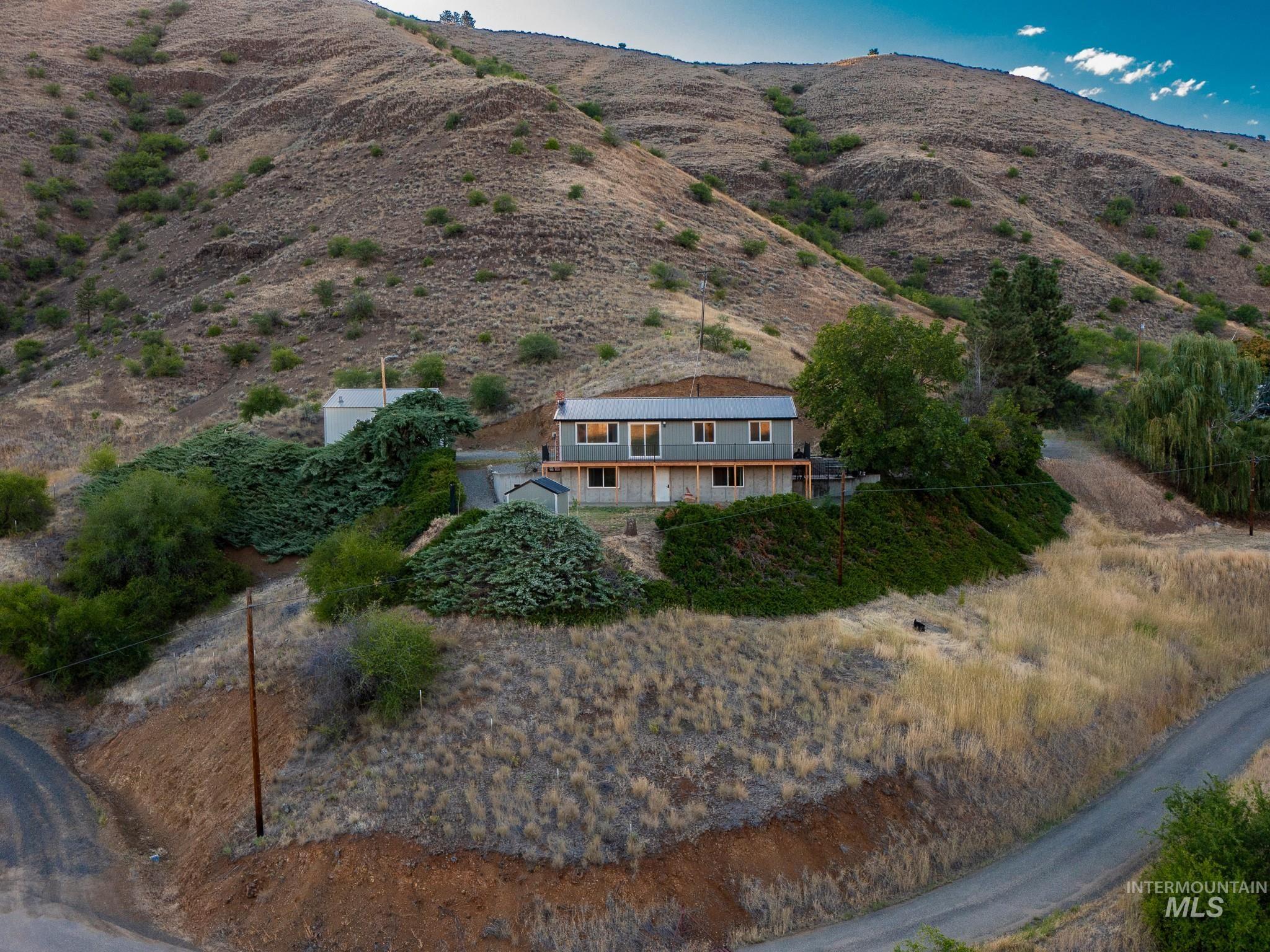 161 Cemetery Road