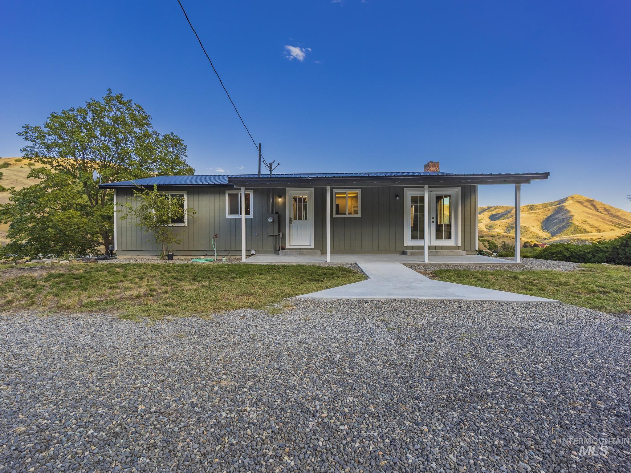 161 Cemetery Road