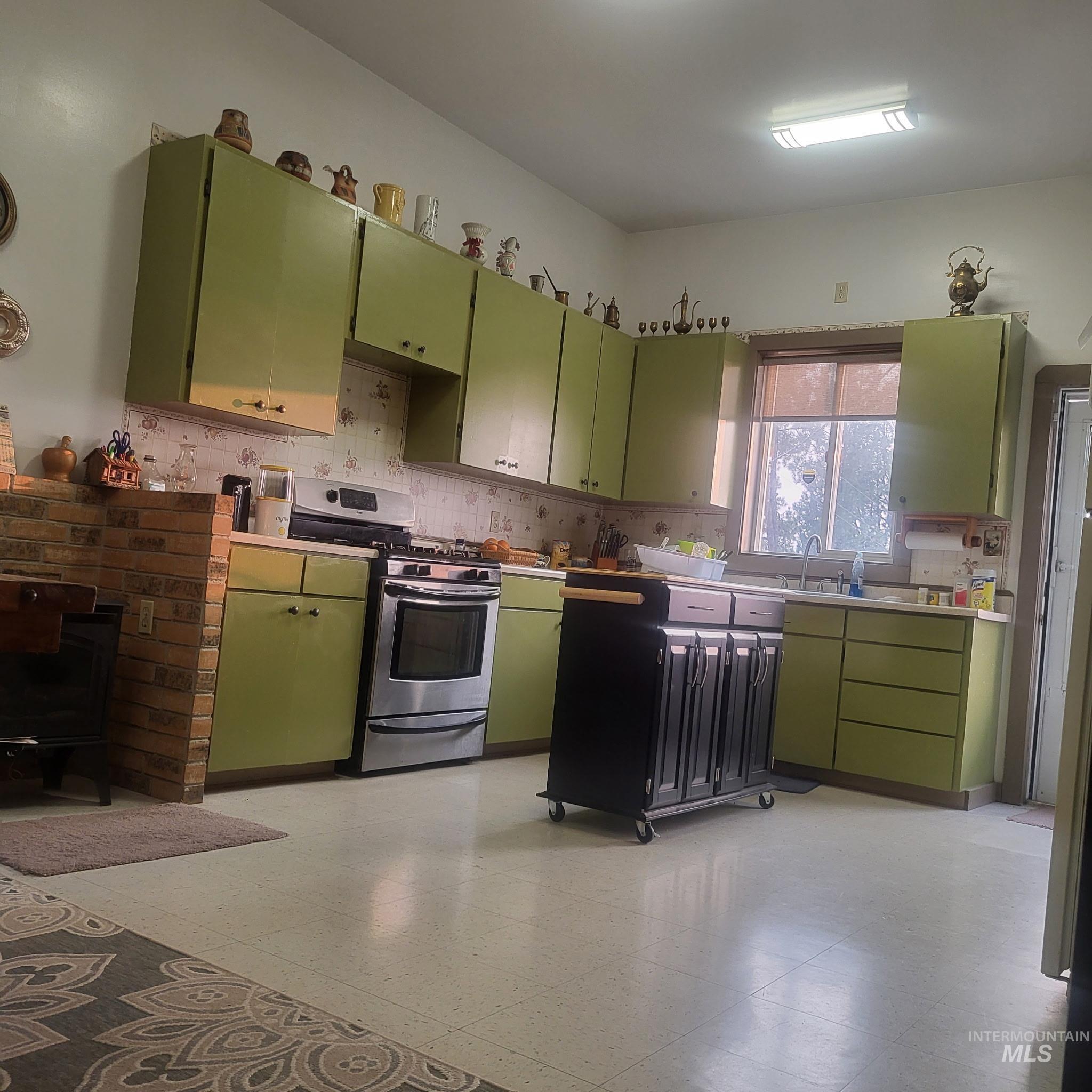 680 Pleasant Valley Road