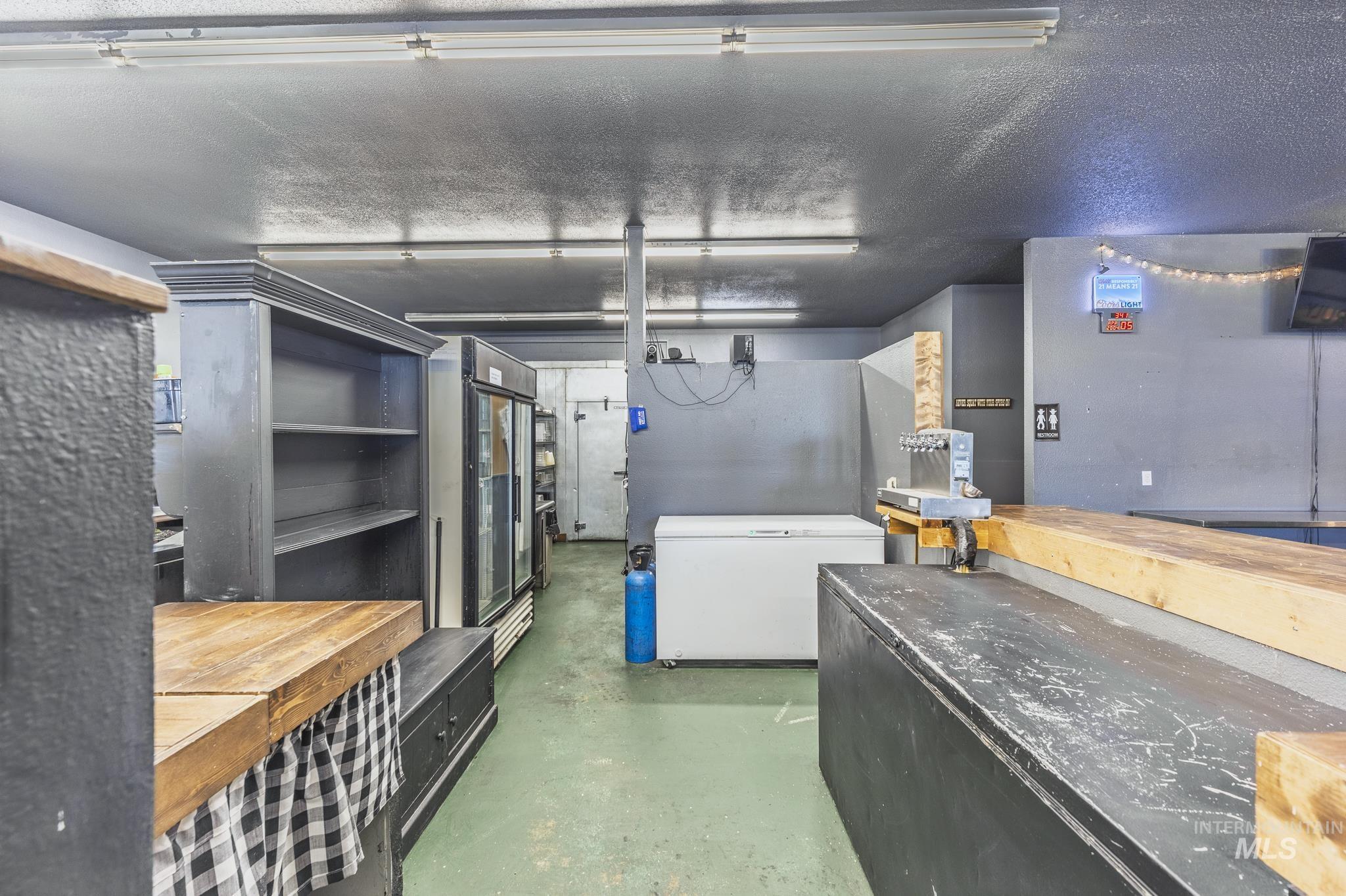 603 N Front Street - The Hangout