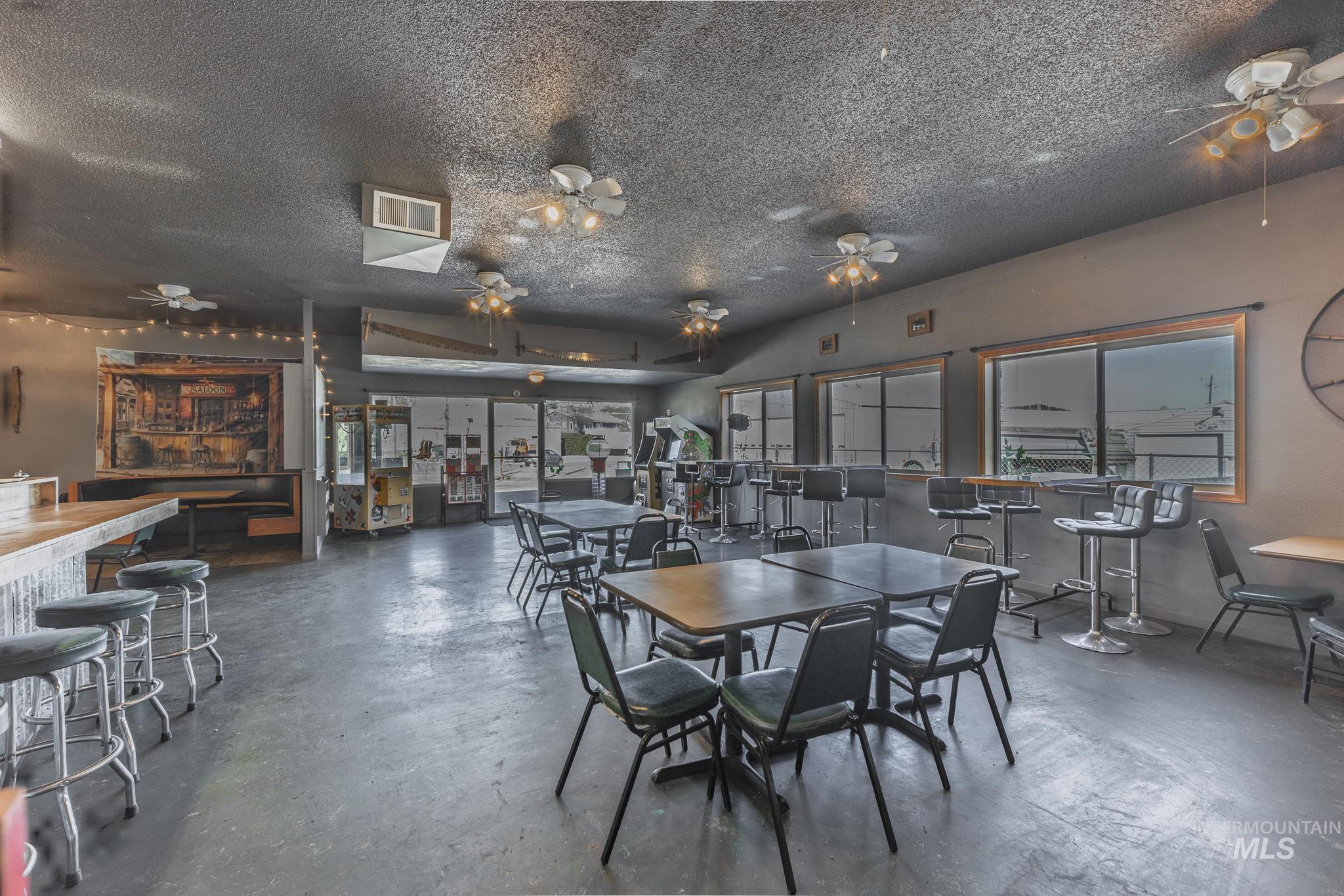 603 N Front Street - The Hangout