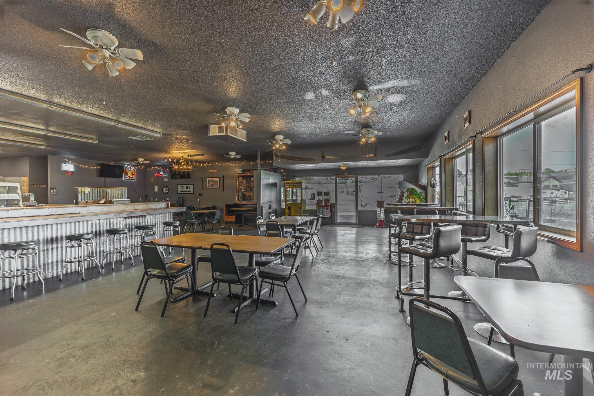 603 N Front Street - The Hangout