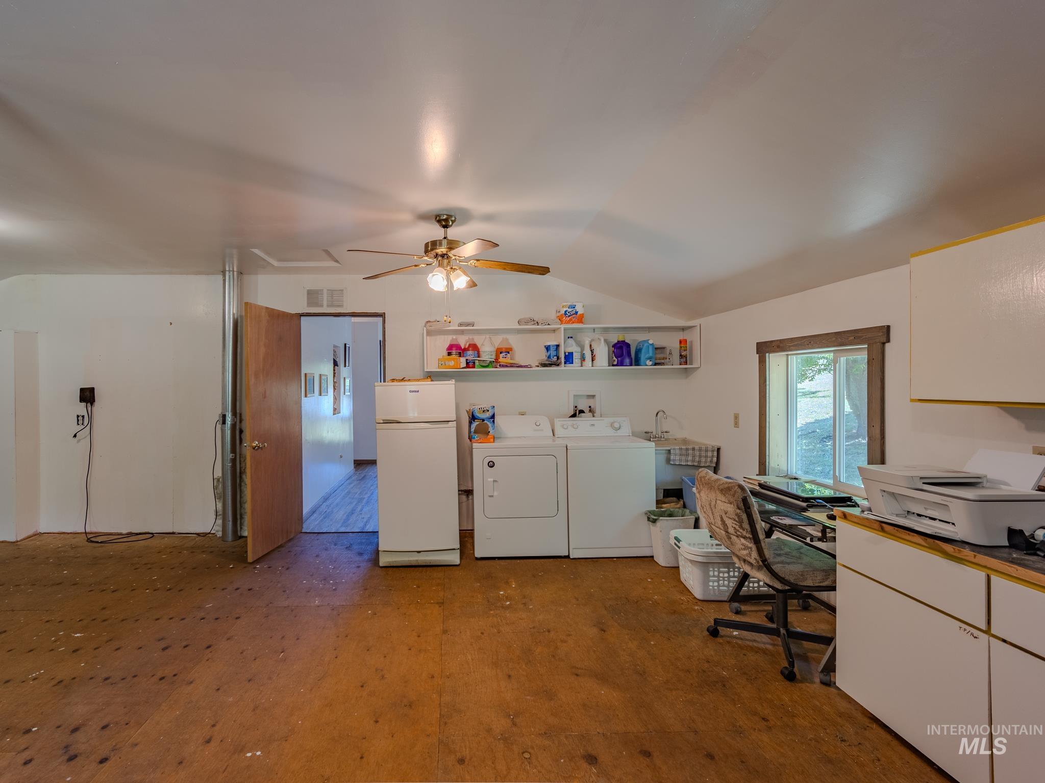 216 Ferguson Road