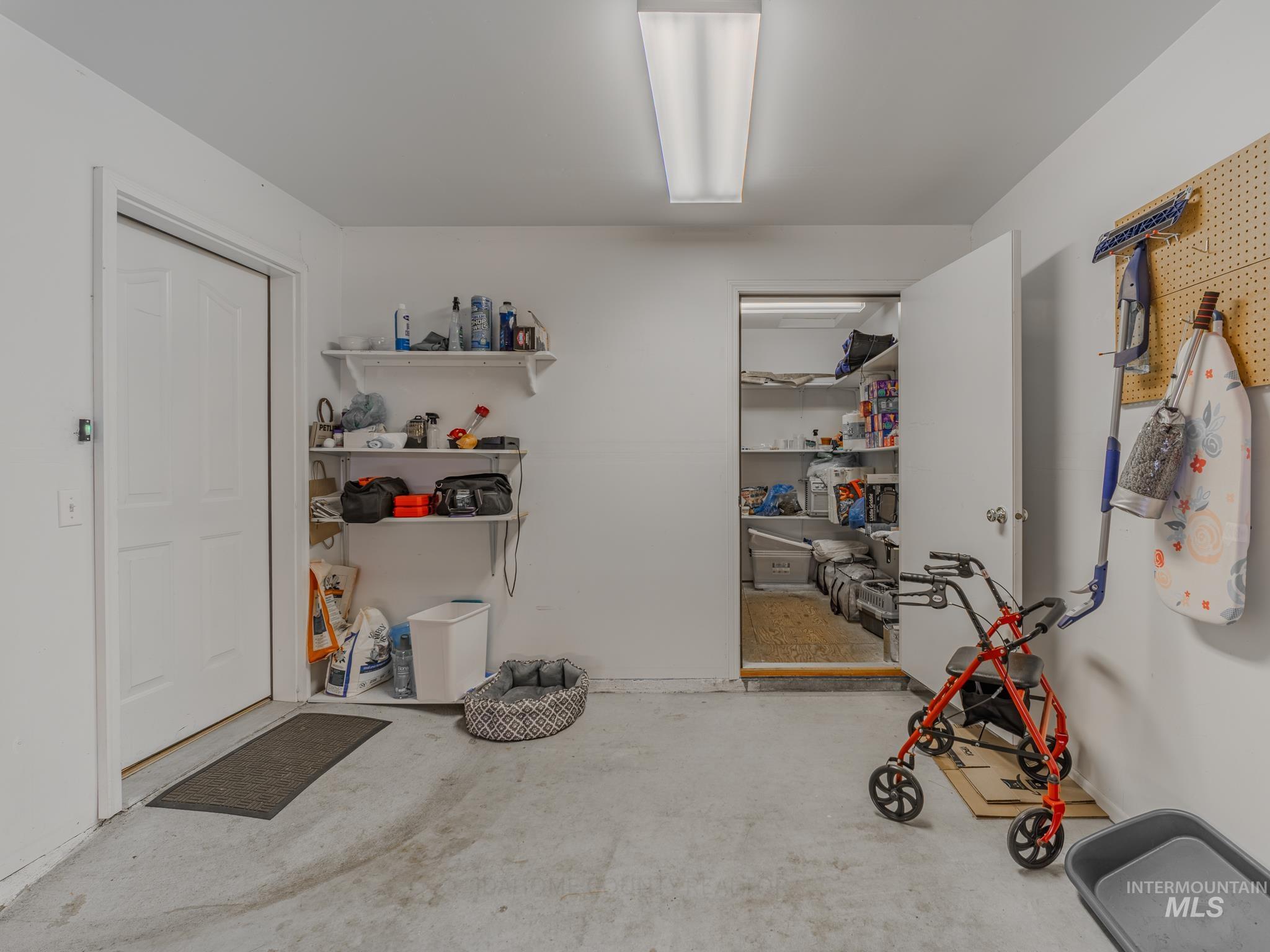 408 W South St