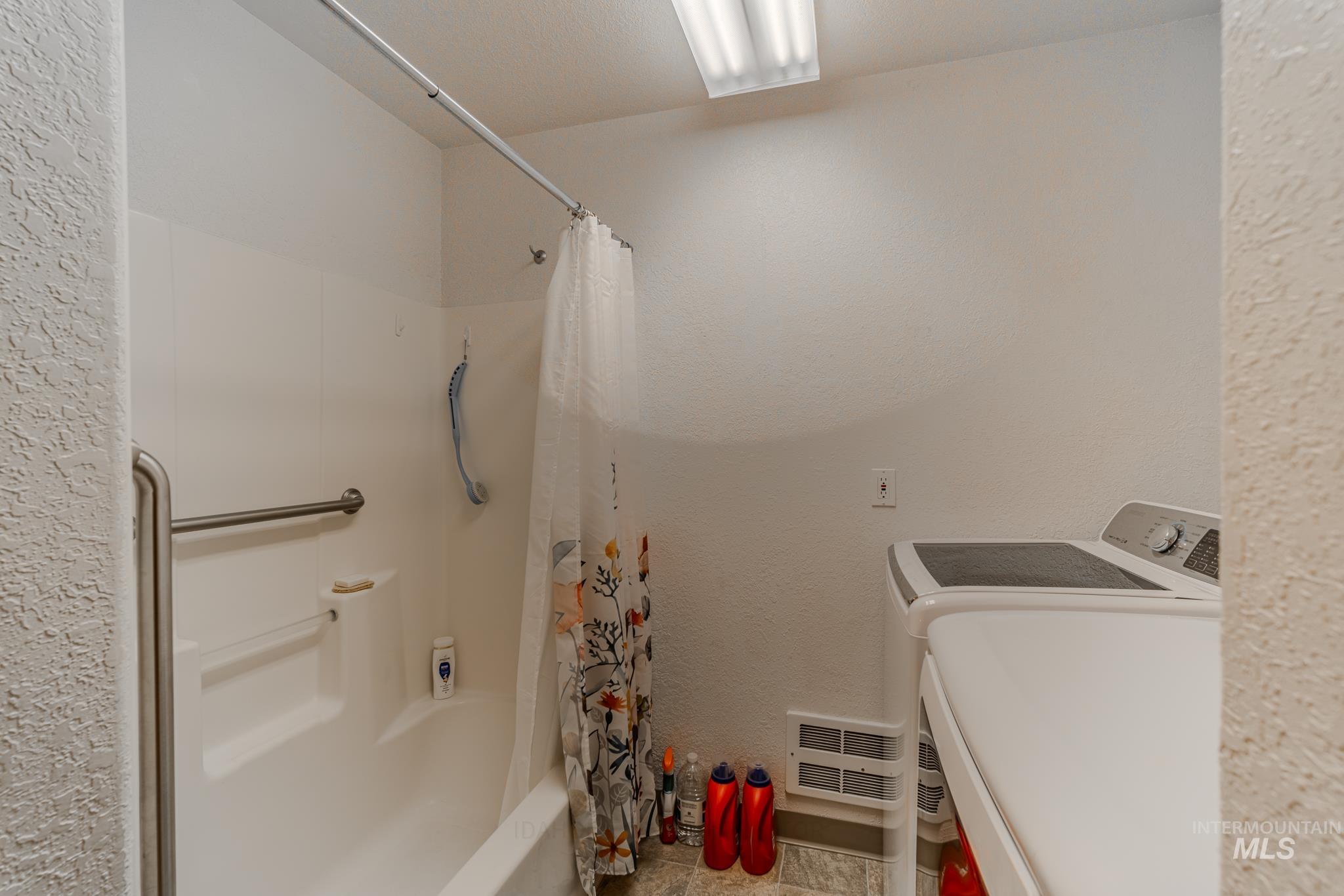 408 W South St