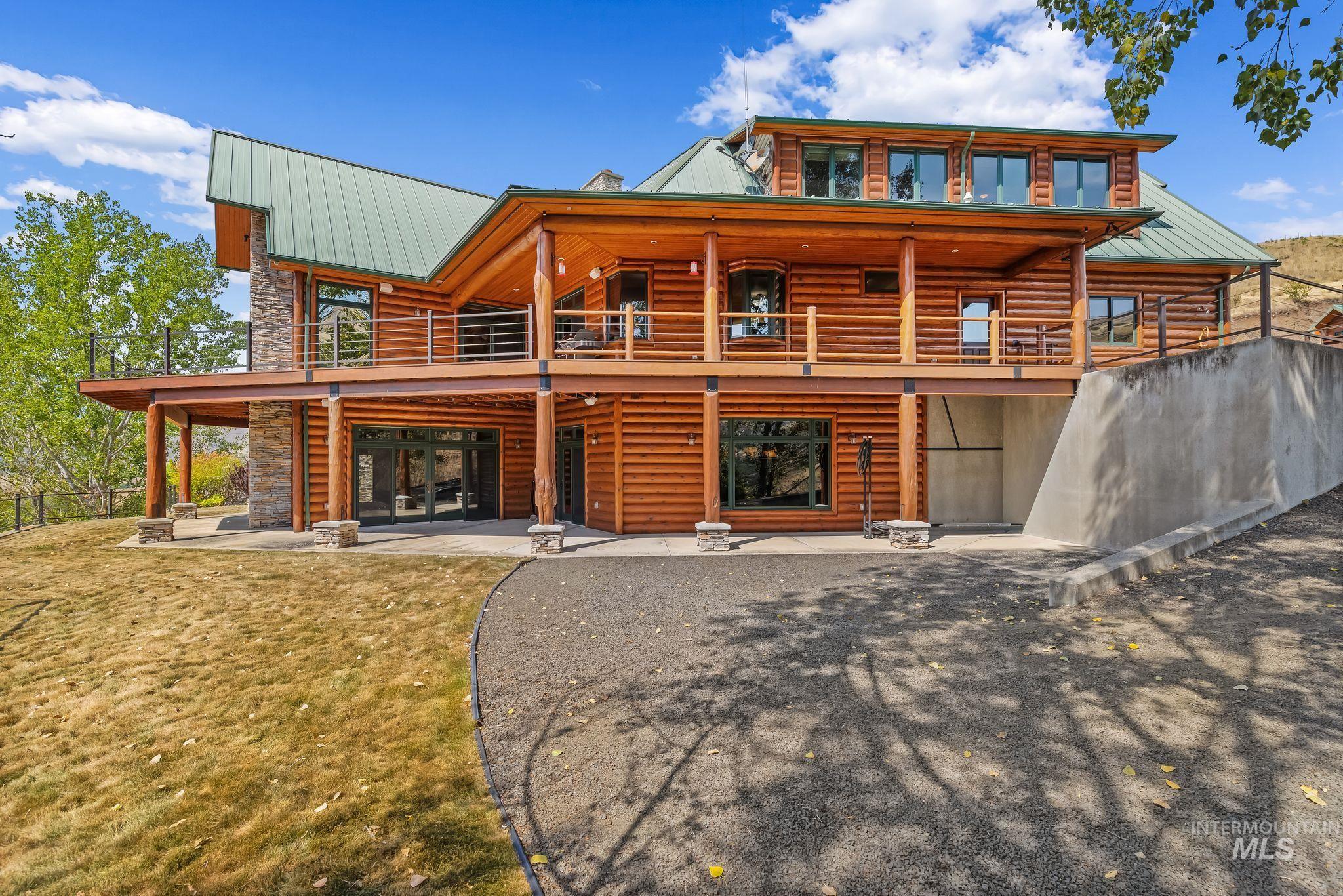 327 Two Bears Rd.