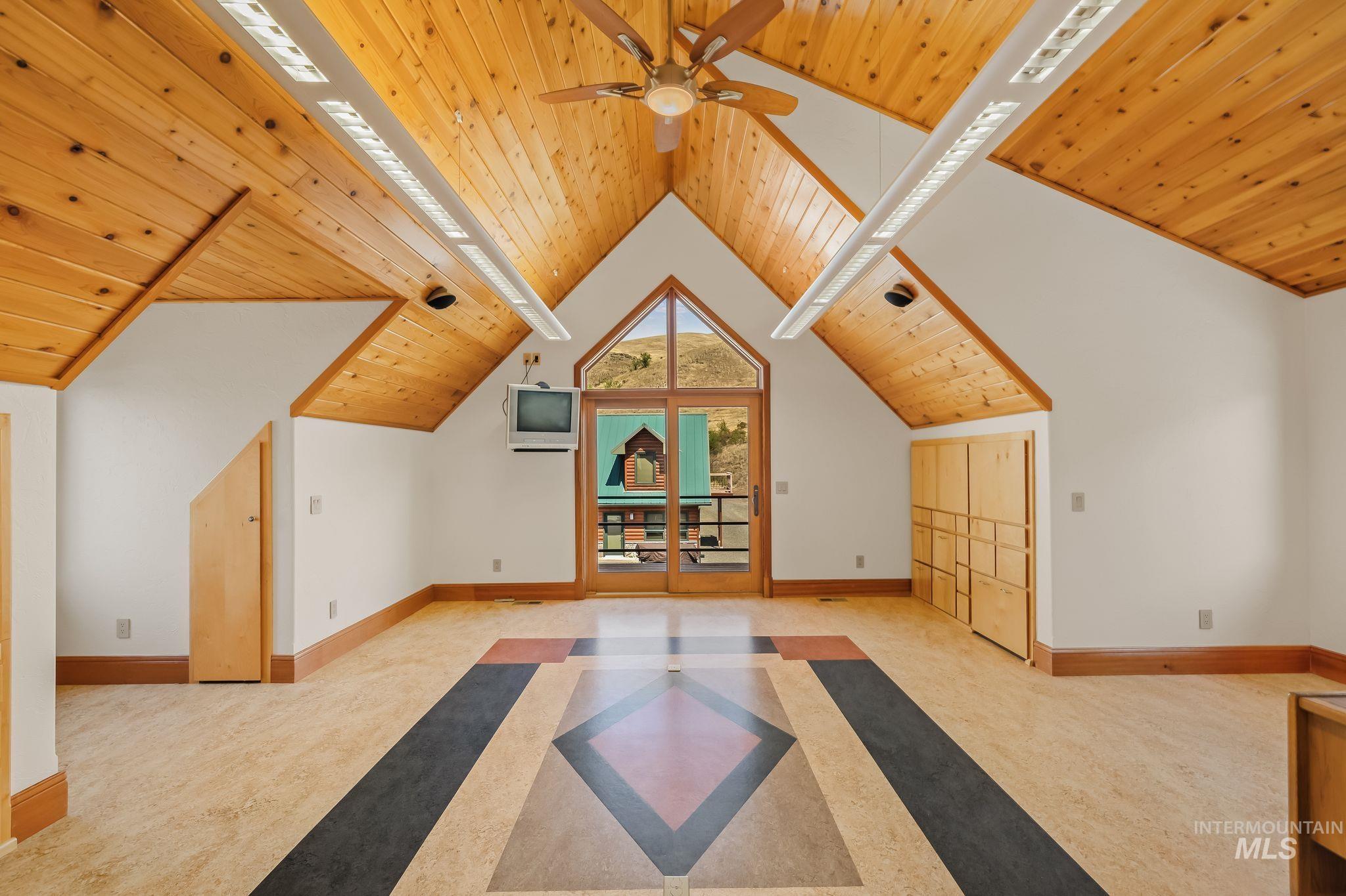 327 Two Bears Rd.