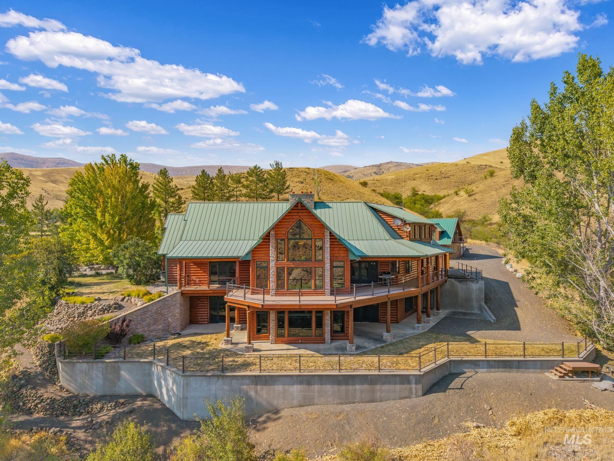 327 Two Bears Rd.