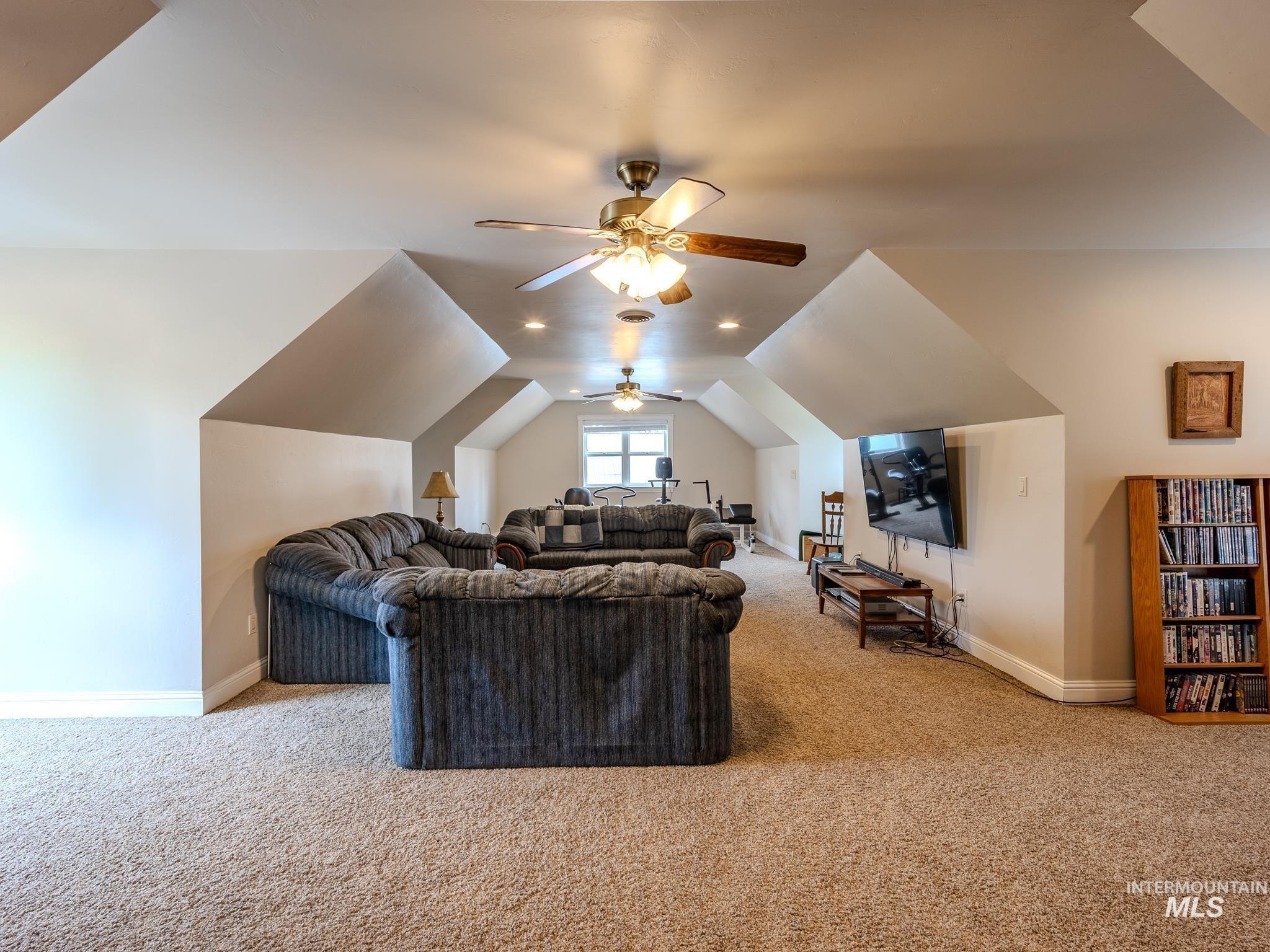 794 Pleasant Valley Rd