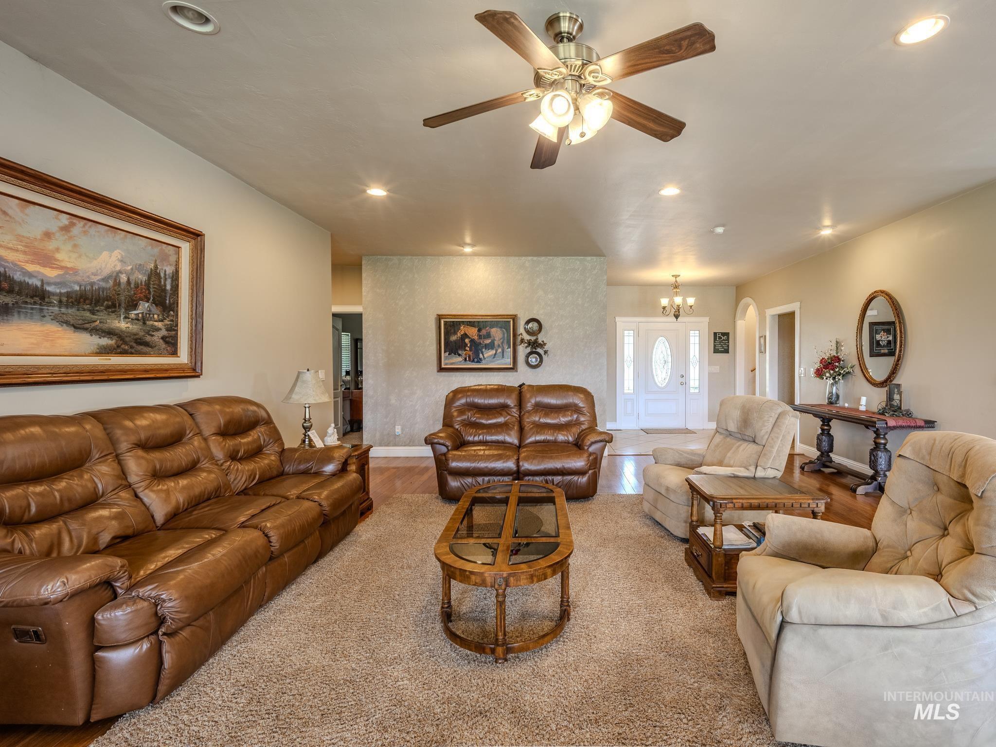 794 Pleasant Valley Rd