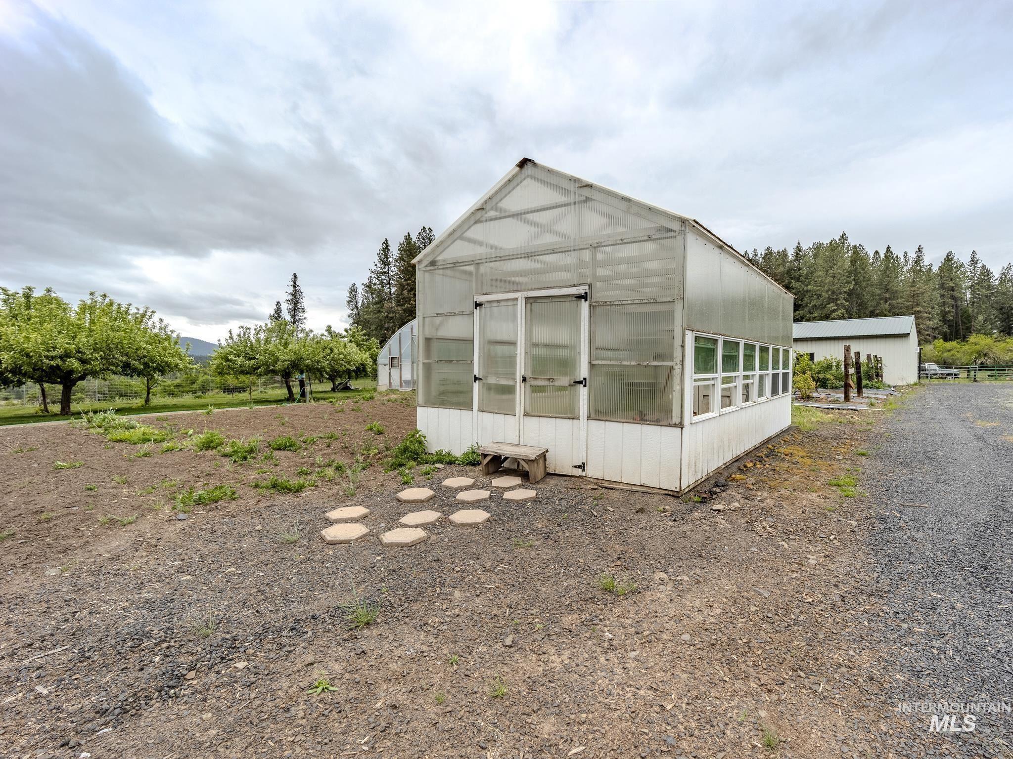 794 Pleasant Valley Rd