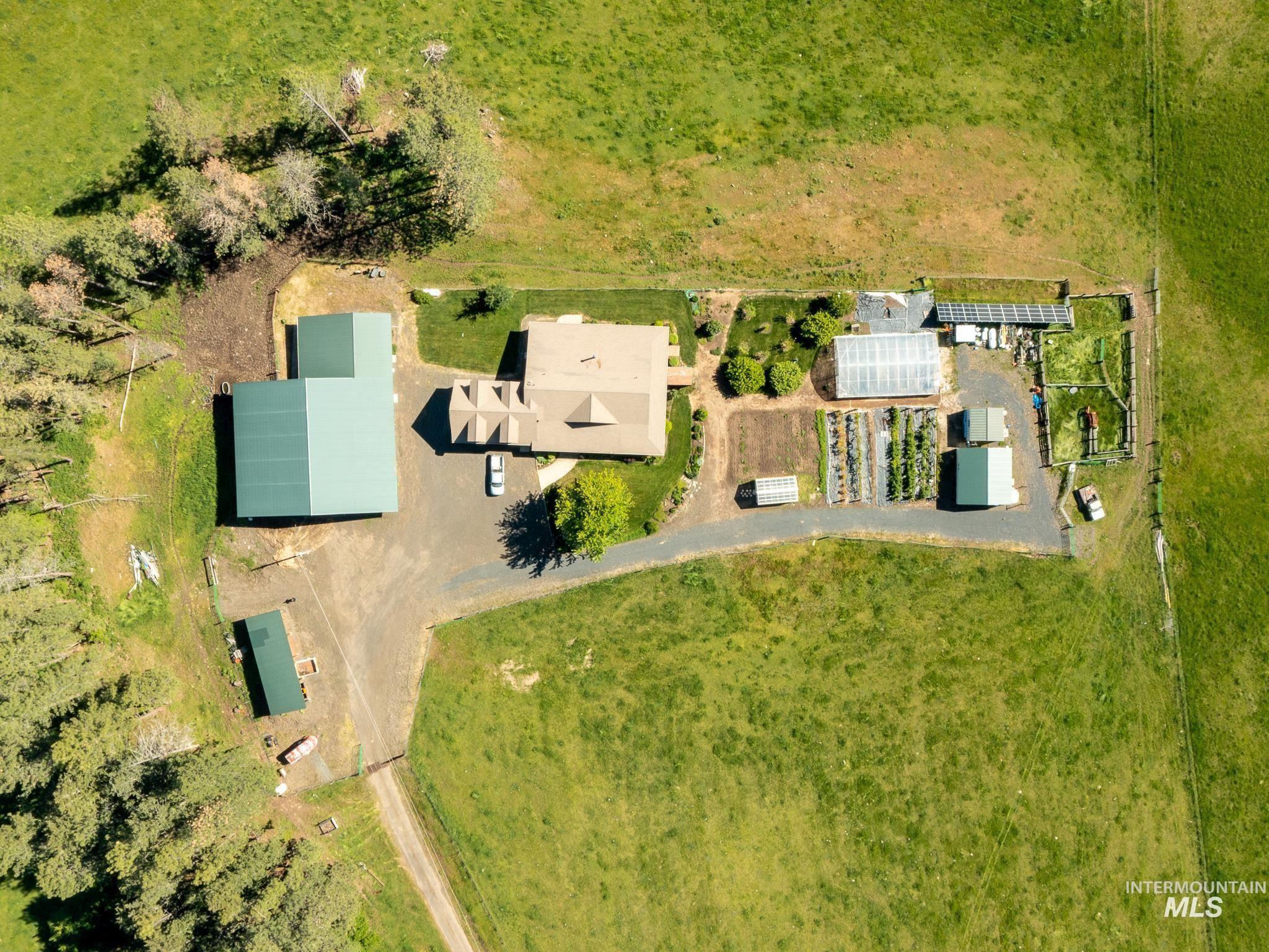 794 Pleasant Valley Rd