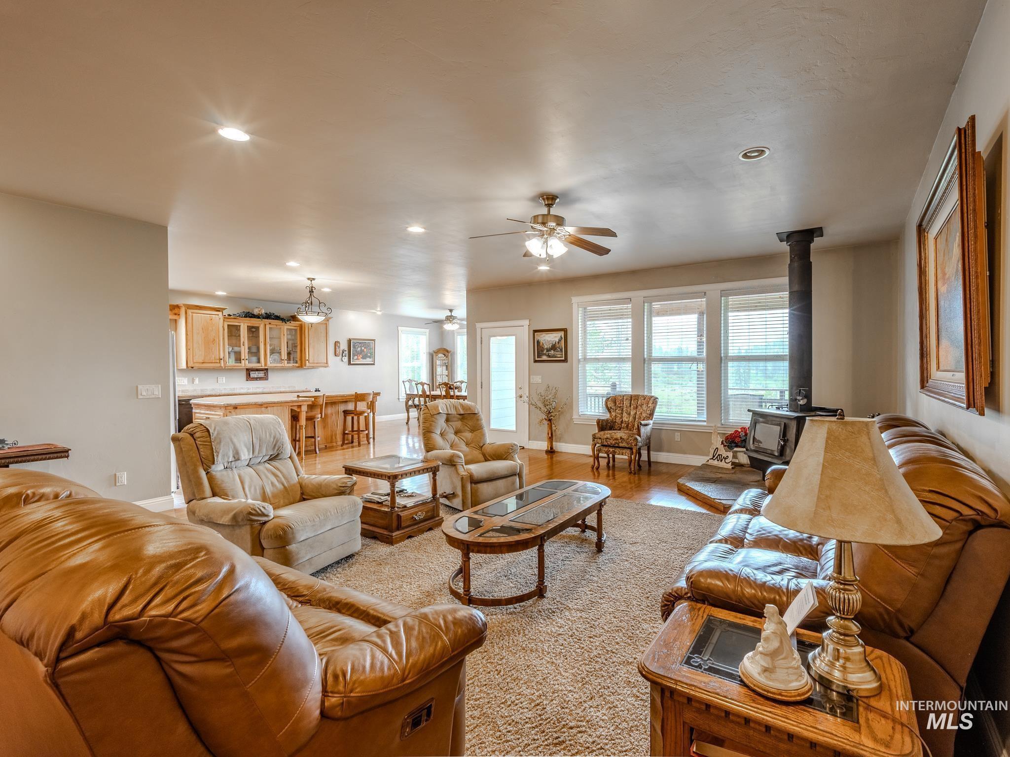 794 Pleasant Valley Rd