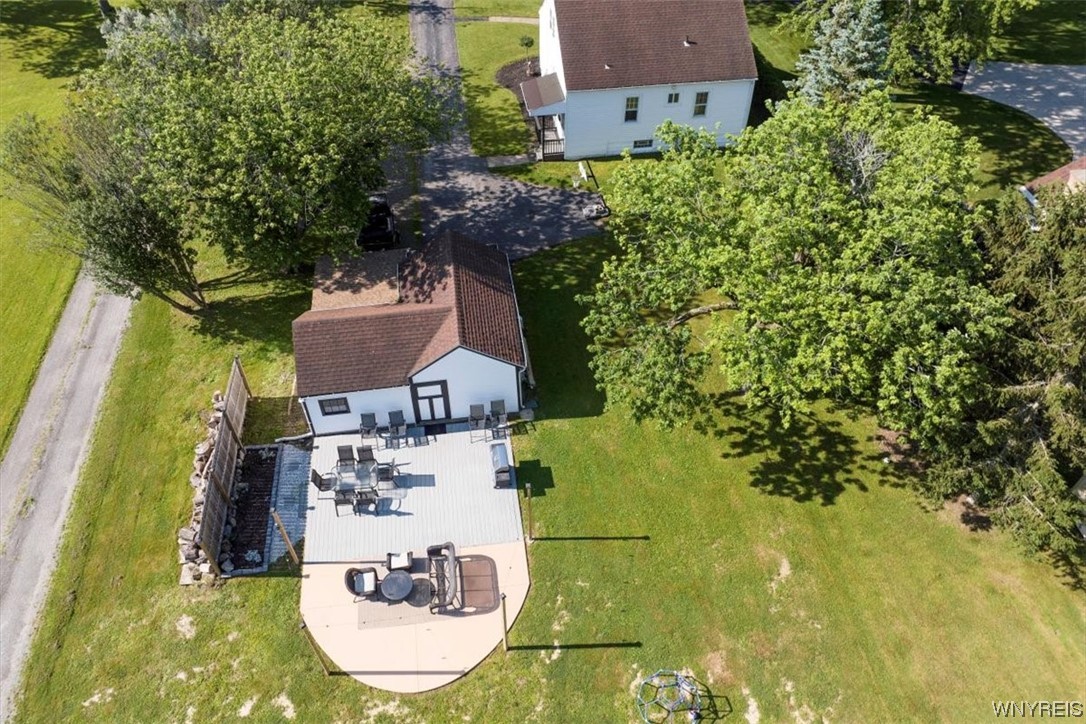 252 East And West Road