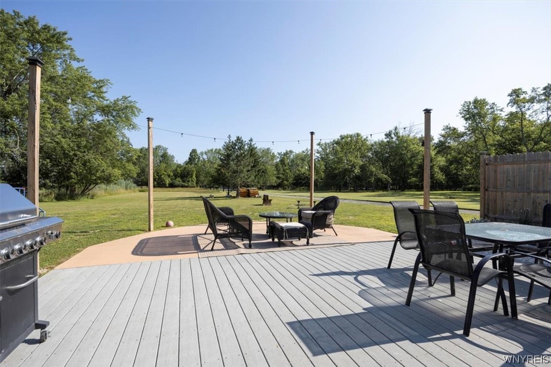 252 East And West Road