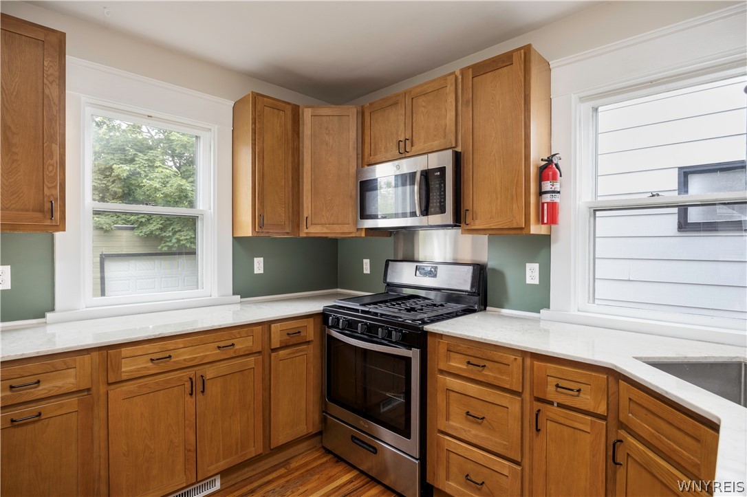 23 West Northrup Place