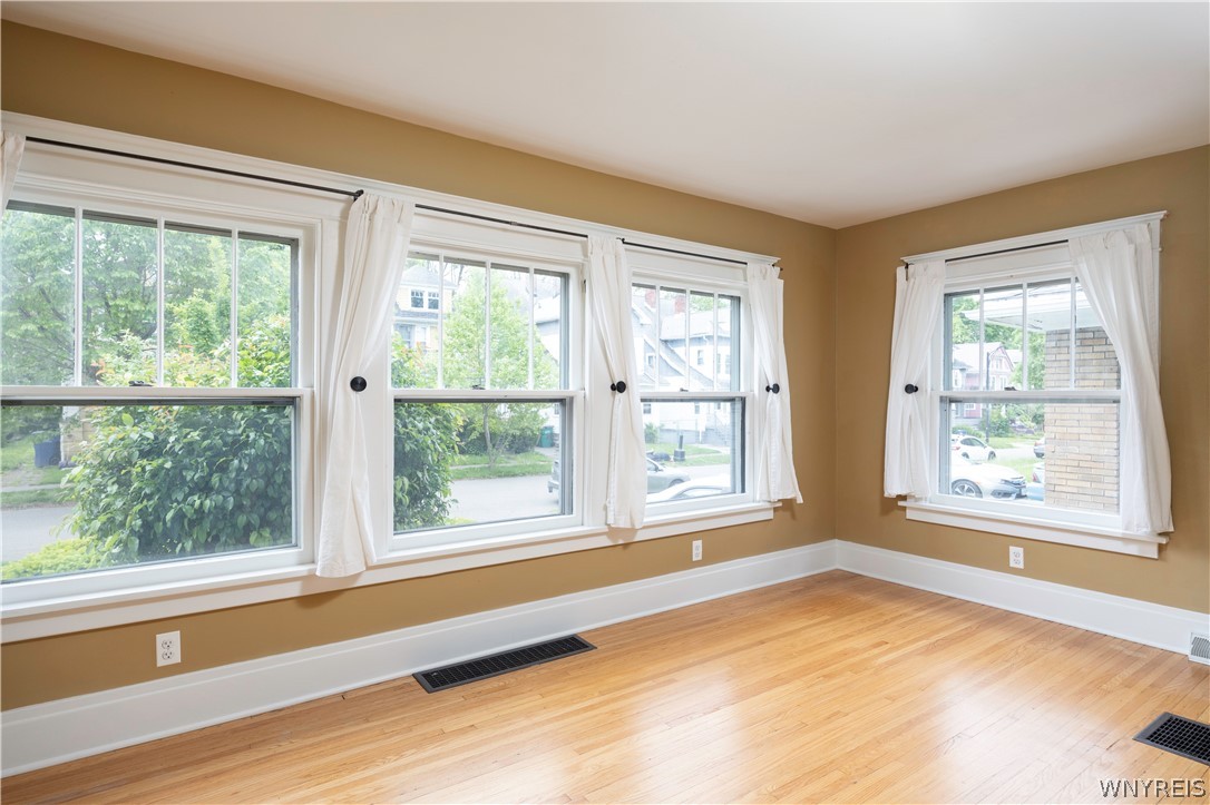 23 West Northrup Place