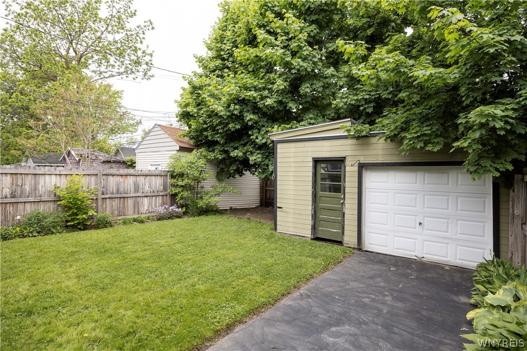 23 West Northrup Place